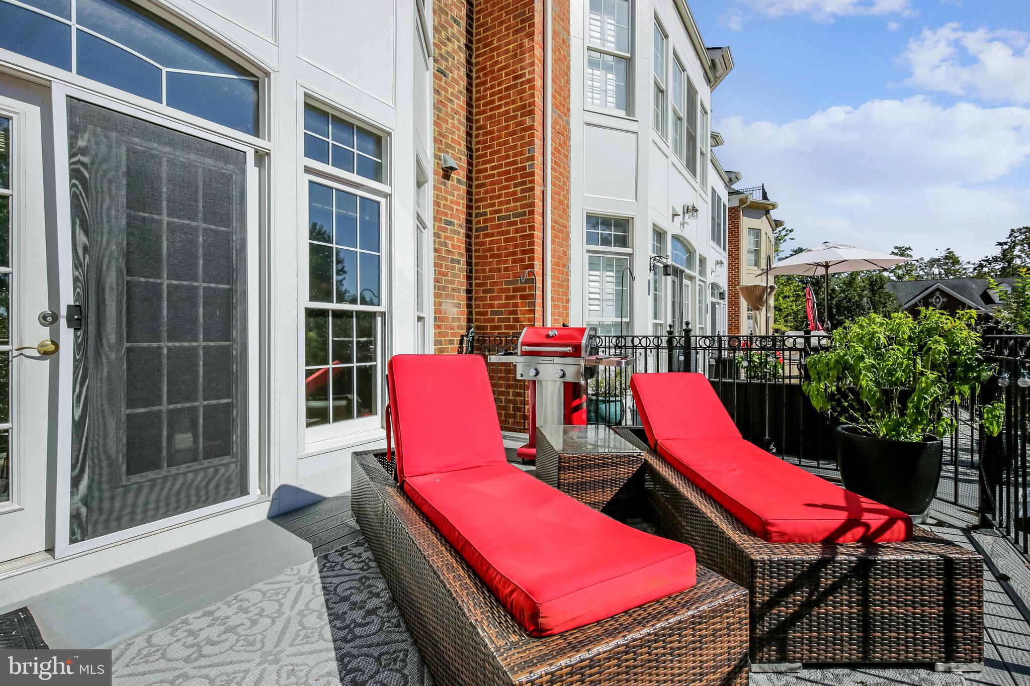 RIVER CREEK - Residential