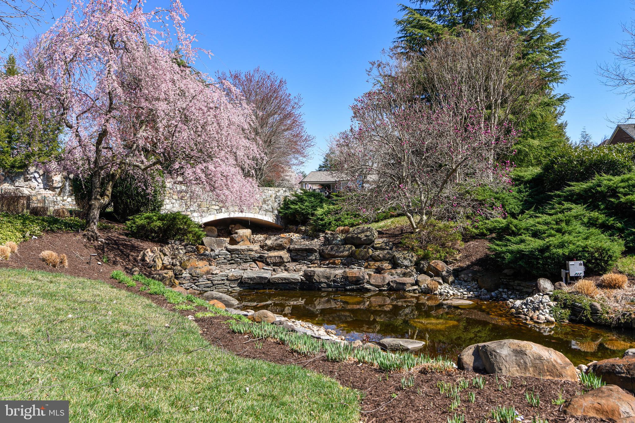 RIVER CREEK - Residential