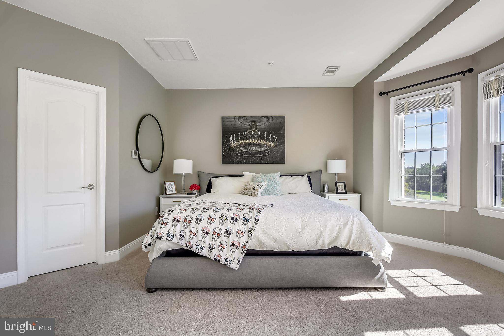 RIVER CREEK - Residential