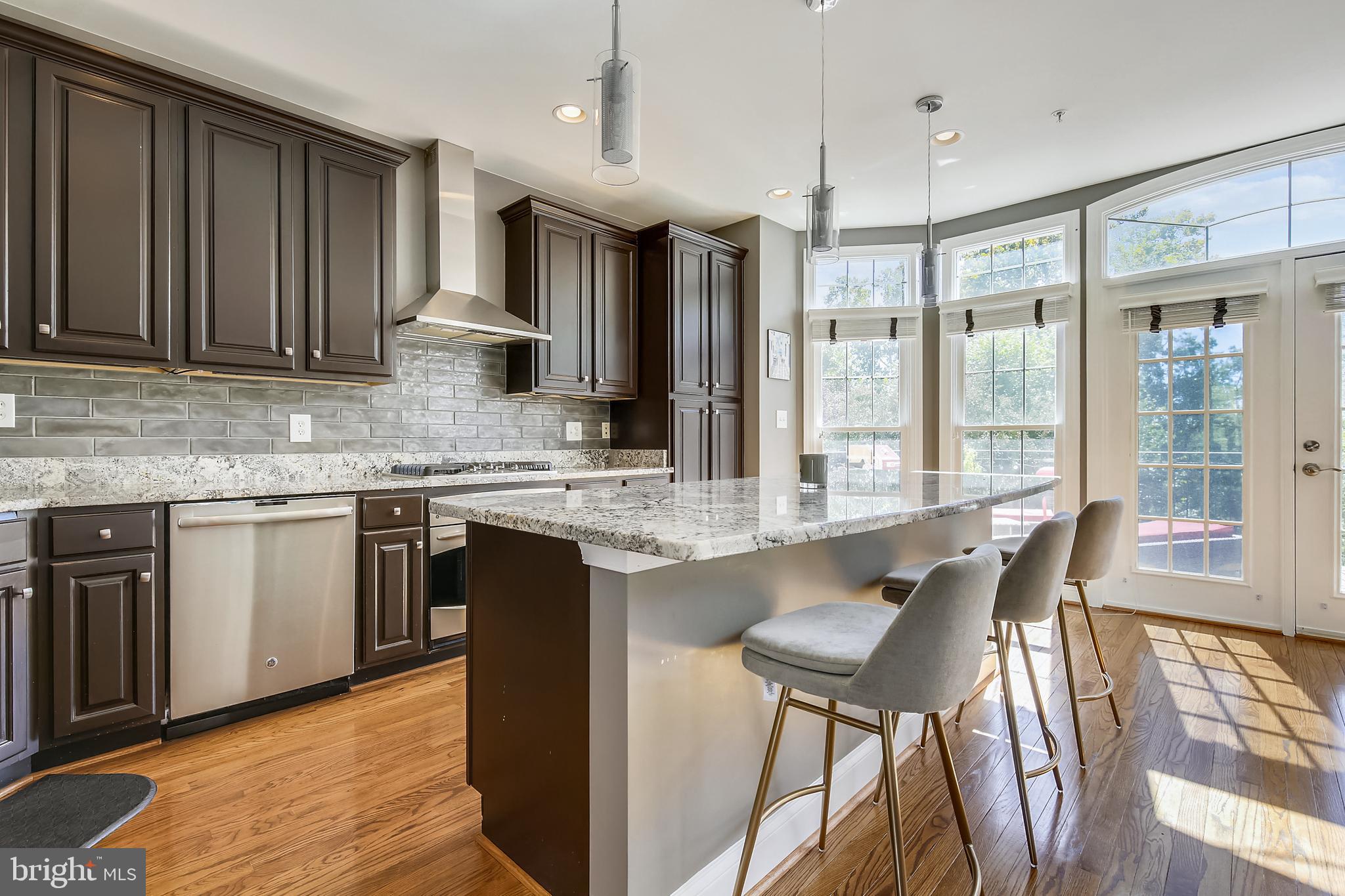 RIVER CREEK - Residential