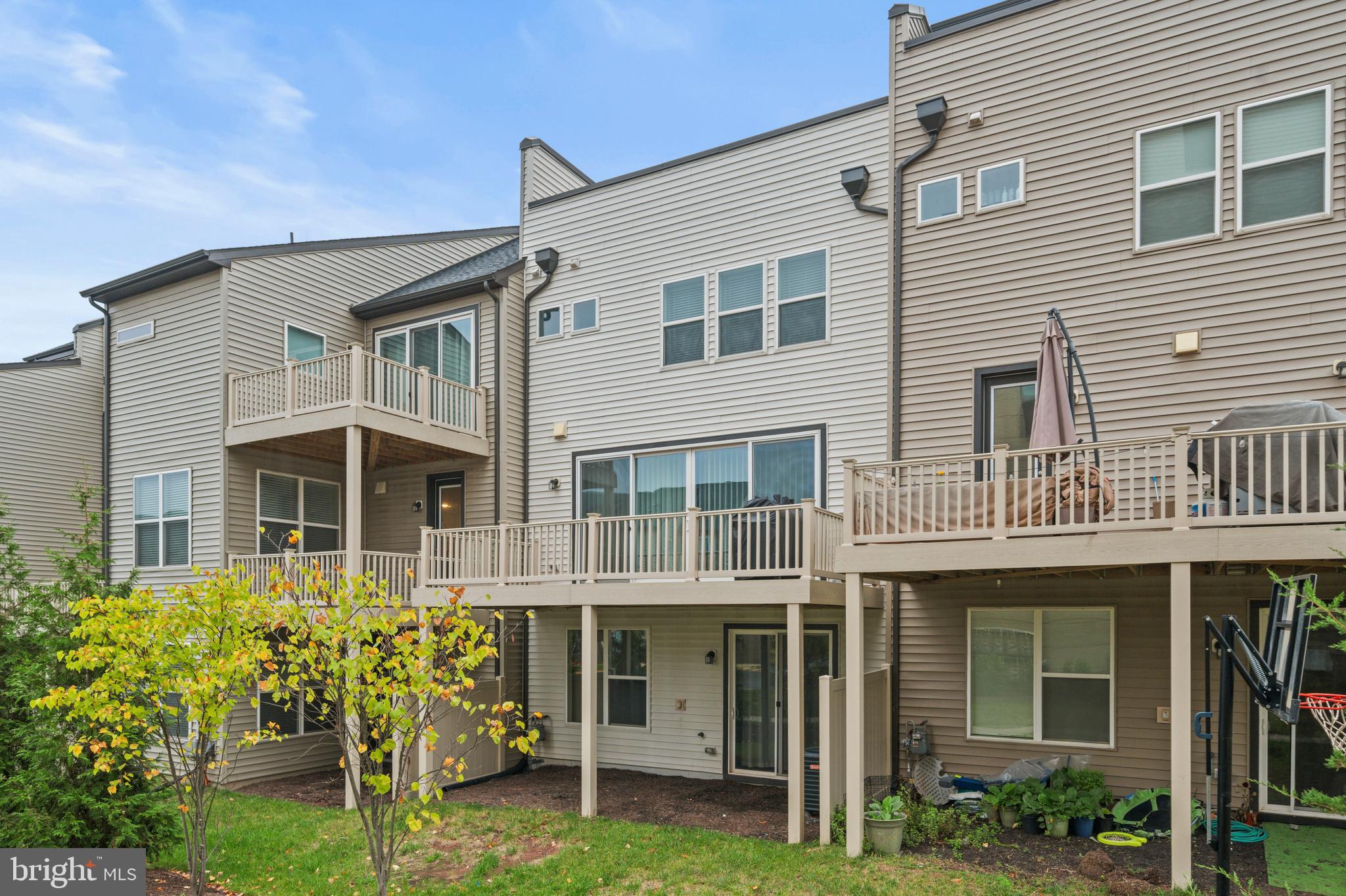 THE BOULEVARDS AT WESTFIELDS - Residential