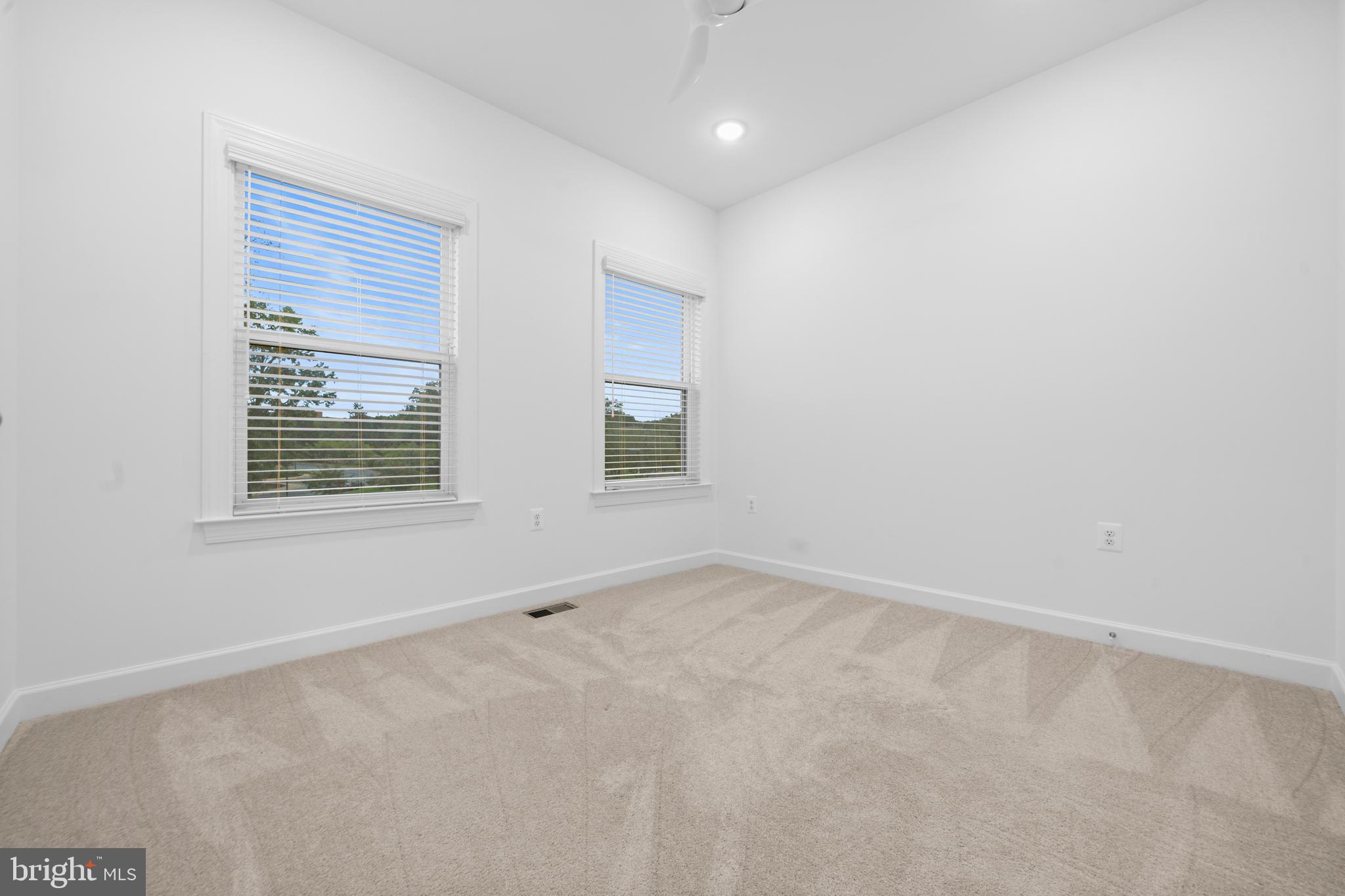 THE BOULEVARDS AT WESTFIELDS - Residential