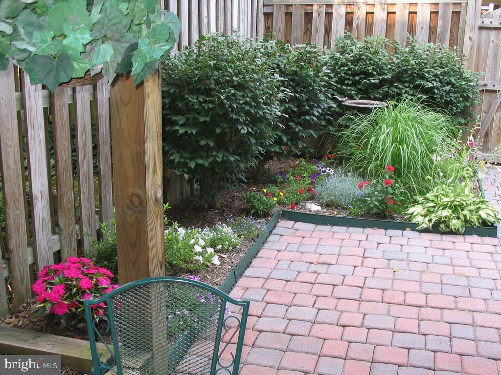 WATERSIDE - Residential