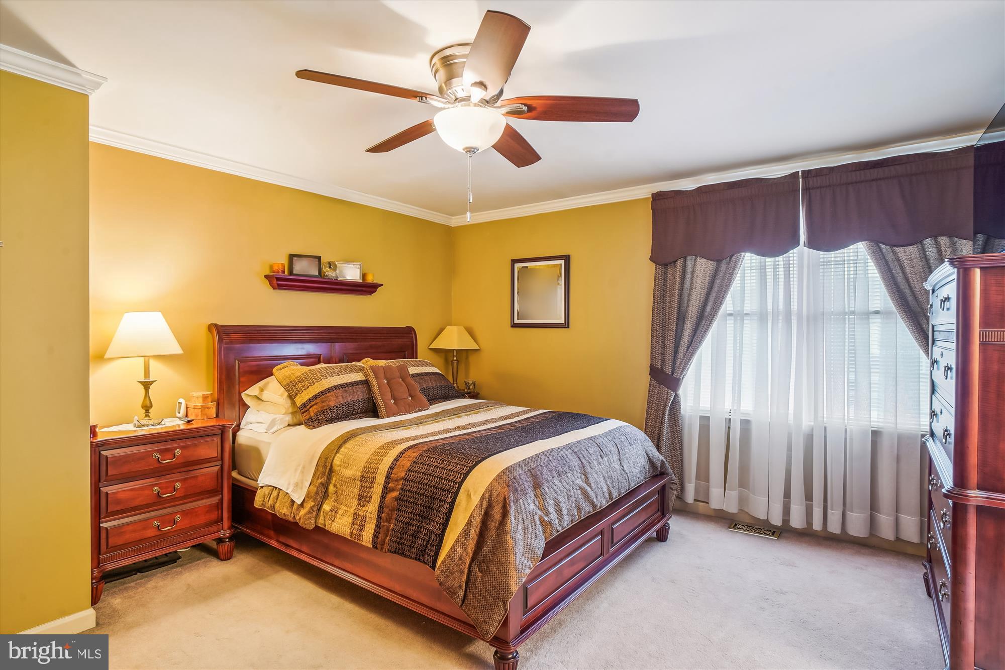 WATERSIDE - Residential