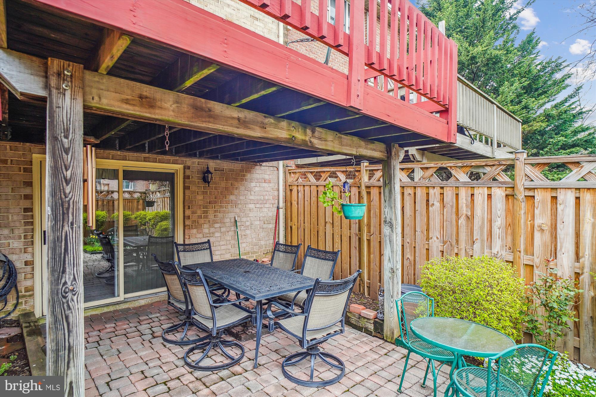 WATERSIDE - Residential