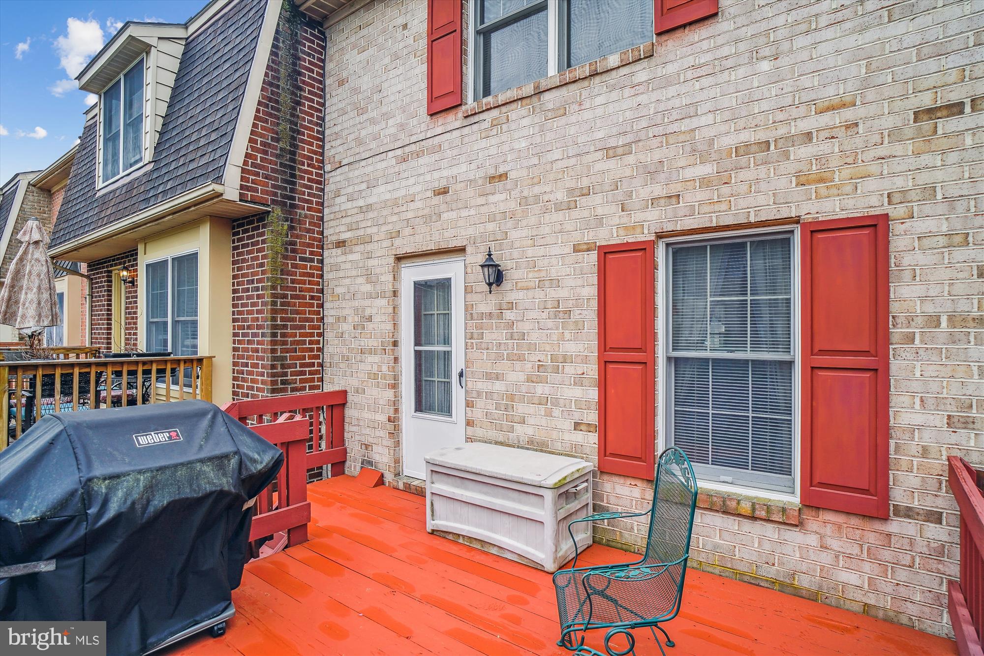 WATERSIDE - Residential