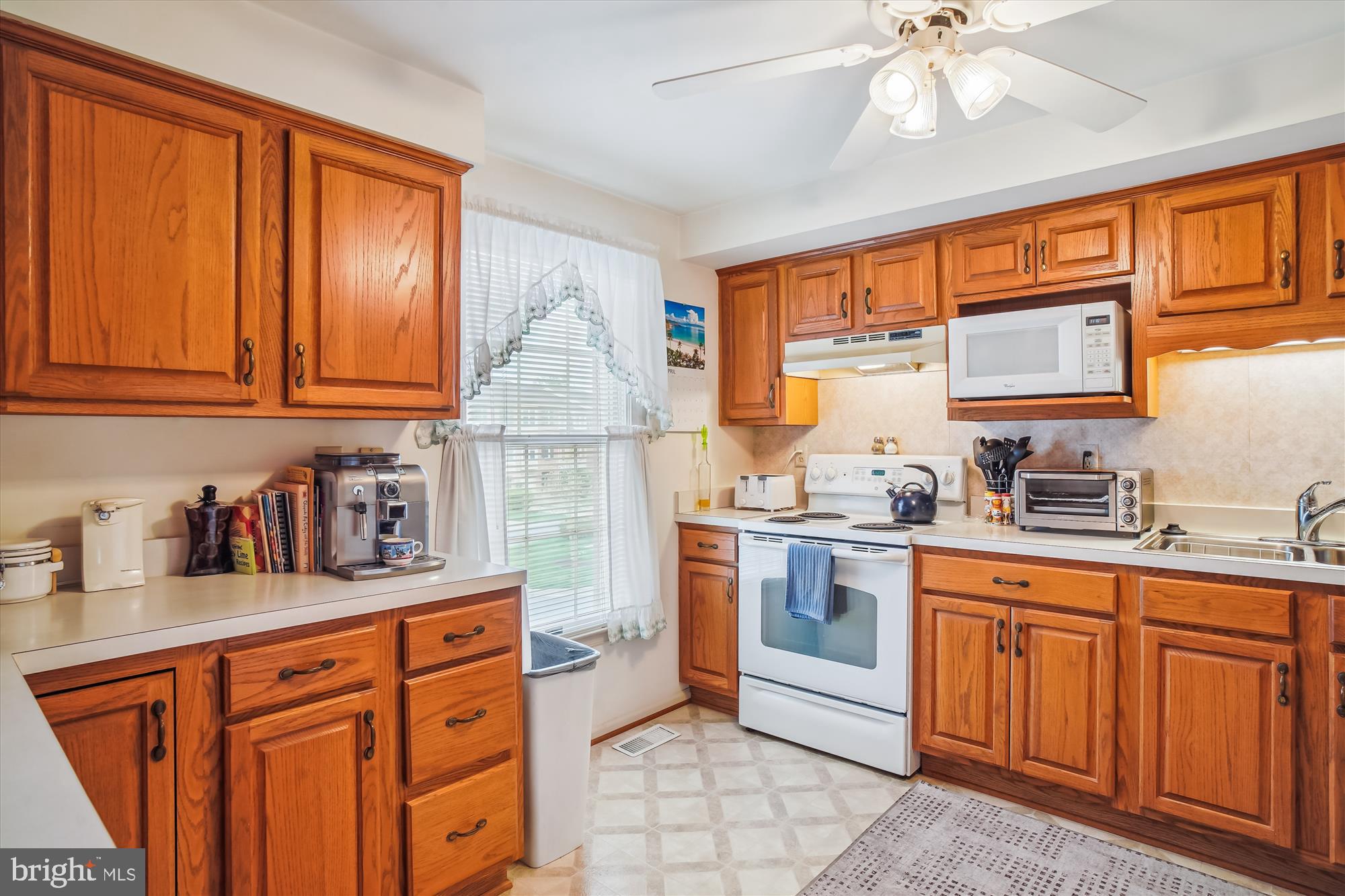 WATERSIDE - Residential