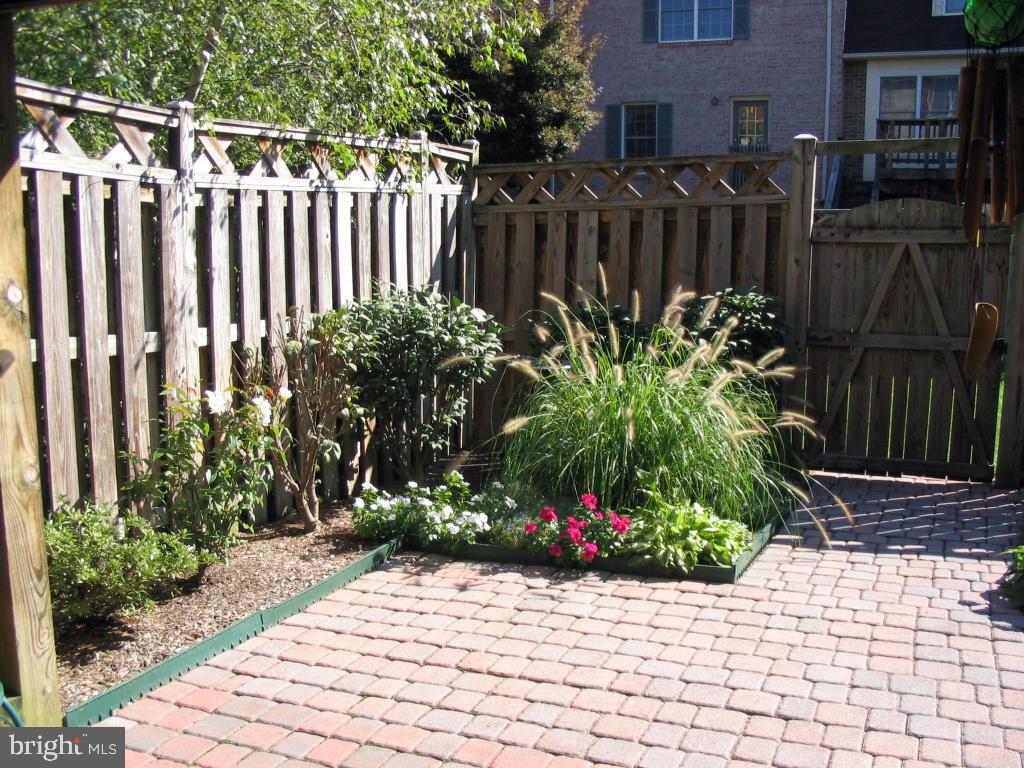 WATERSIDE - Residential