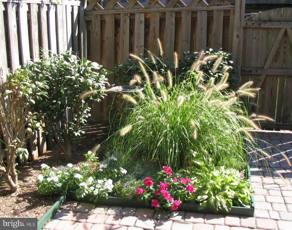 WATERSIDE - Residential