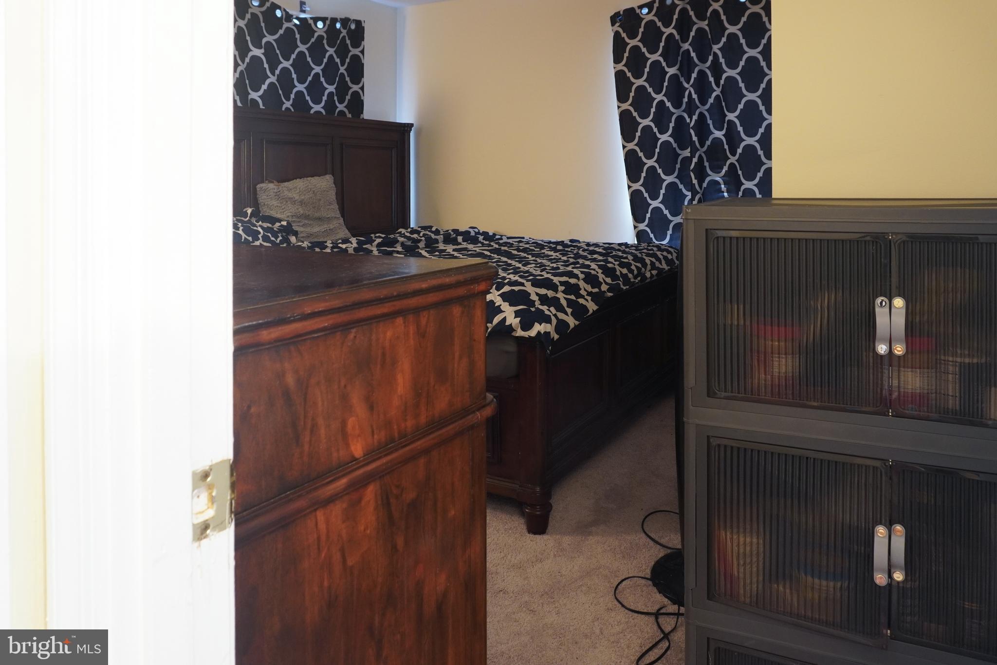 9914 MAPLE LEAF DRIVE