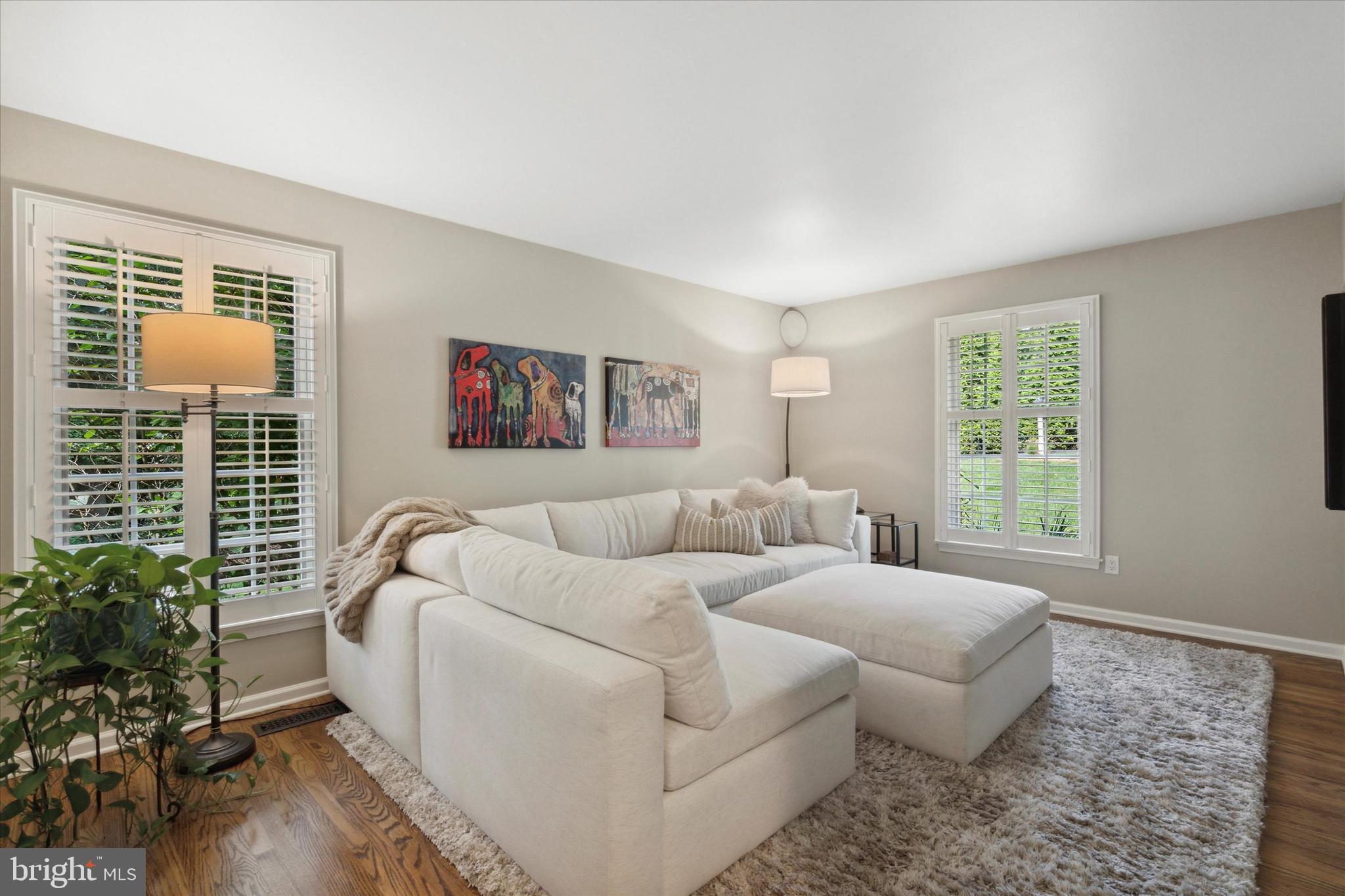 RADNOR HUNT - Residential