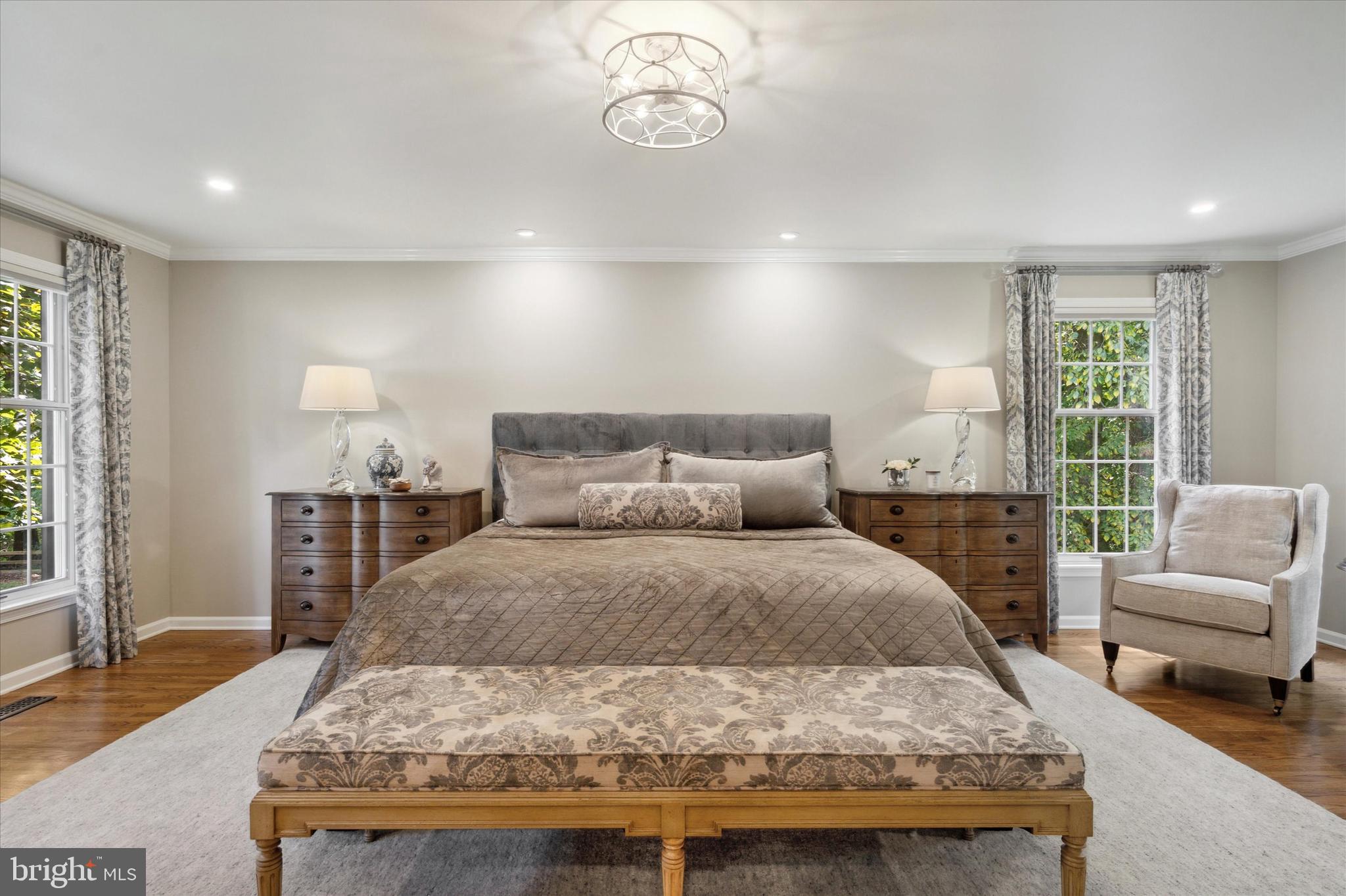 RADNOR HUNT - Residential