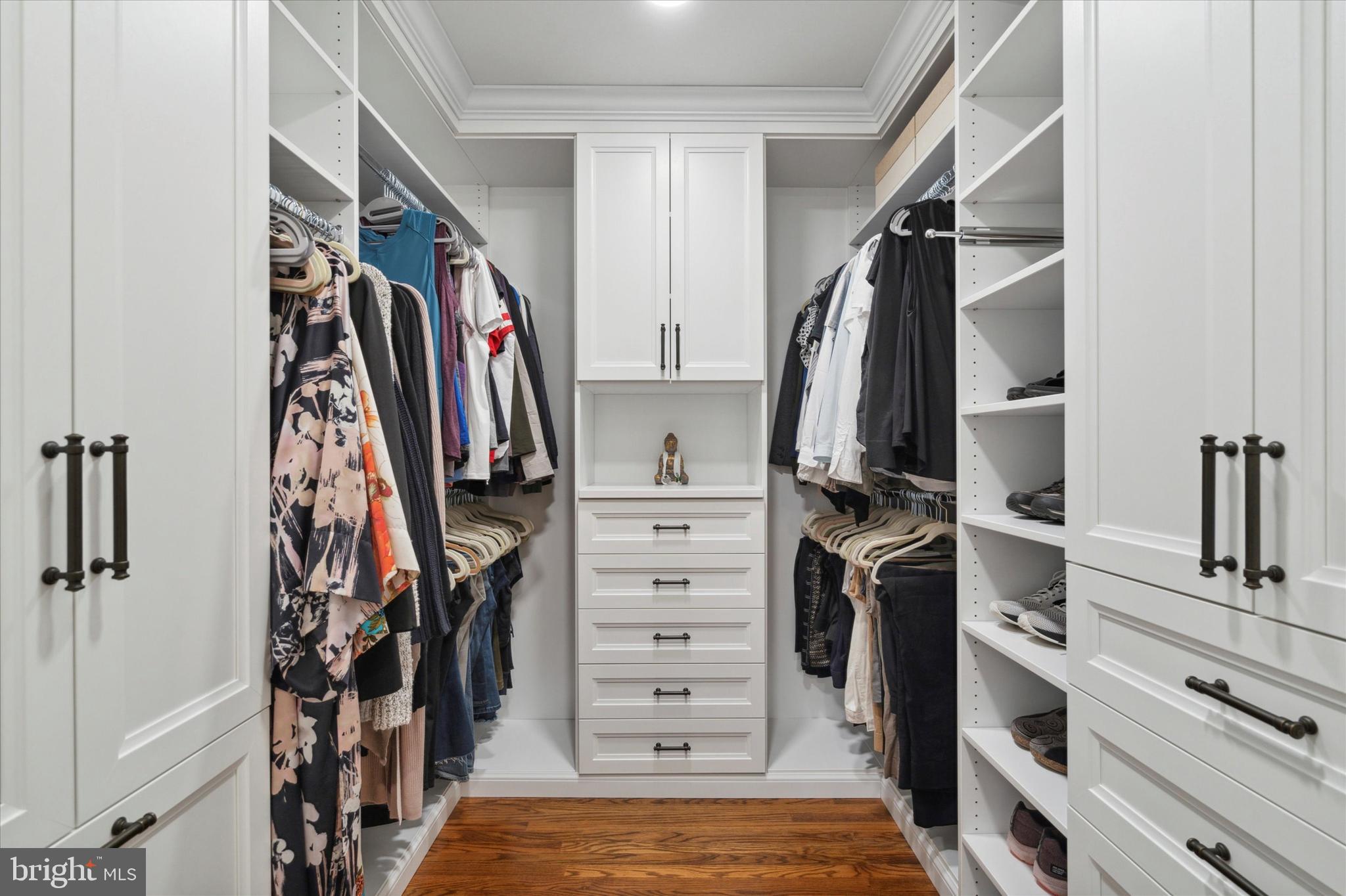 RADNOR HUNT - Residential