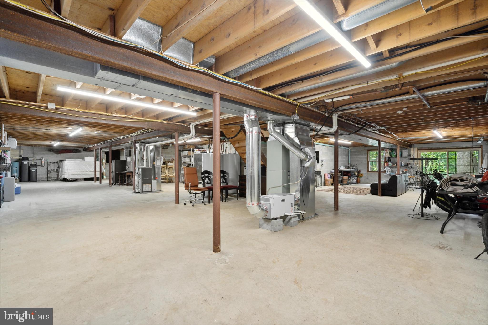 RADNOR HUNT - Residential