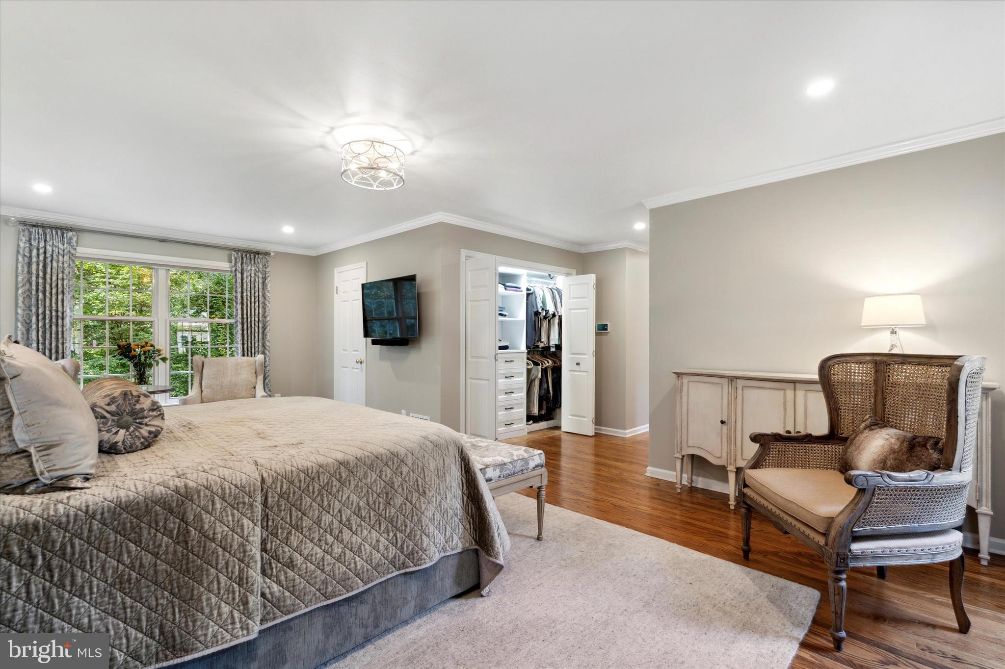 RADNOR HUNT - Residential