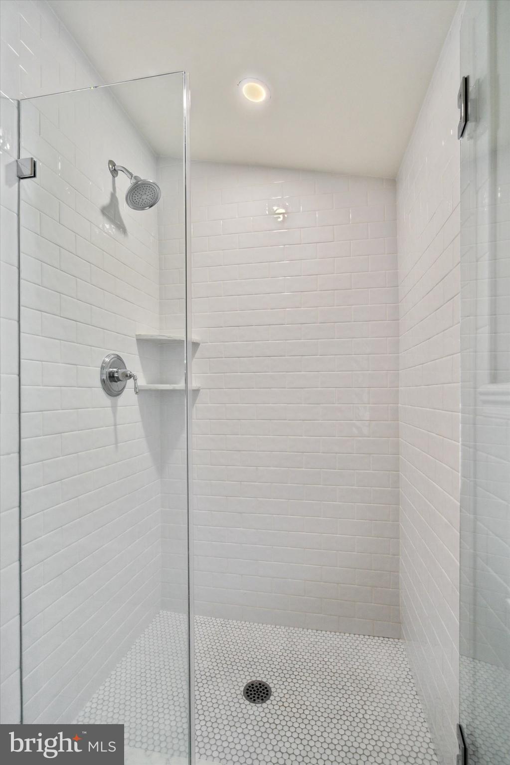 RADNOR HUNT - Residential