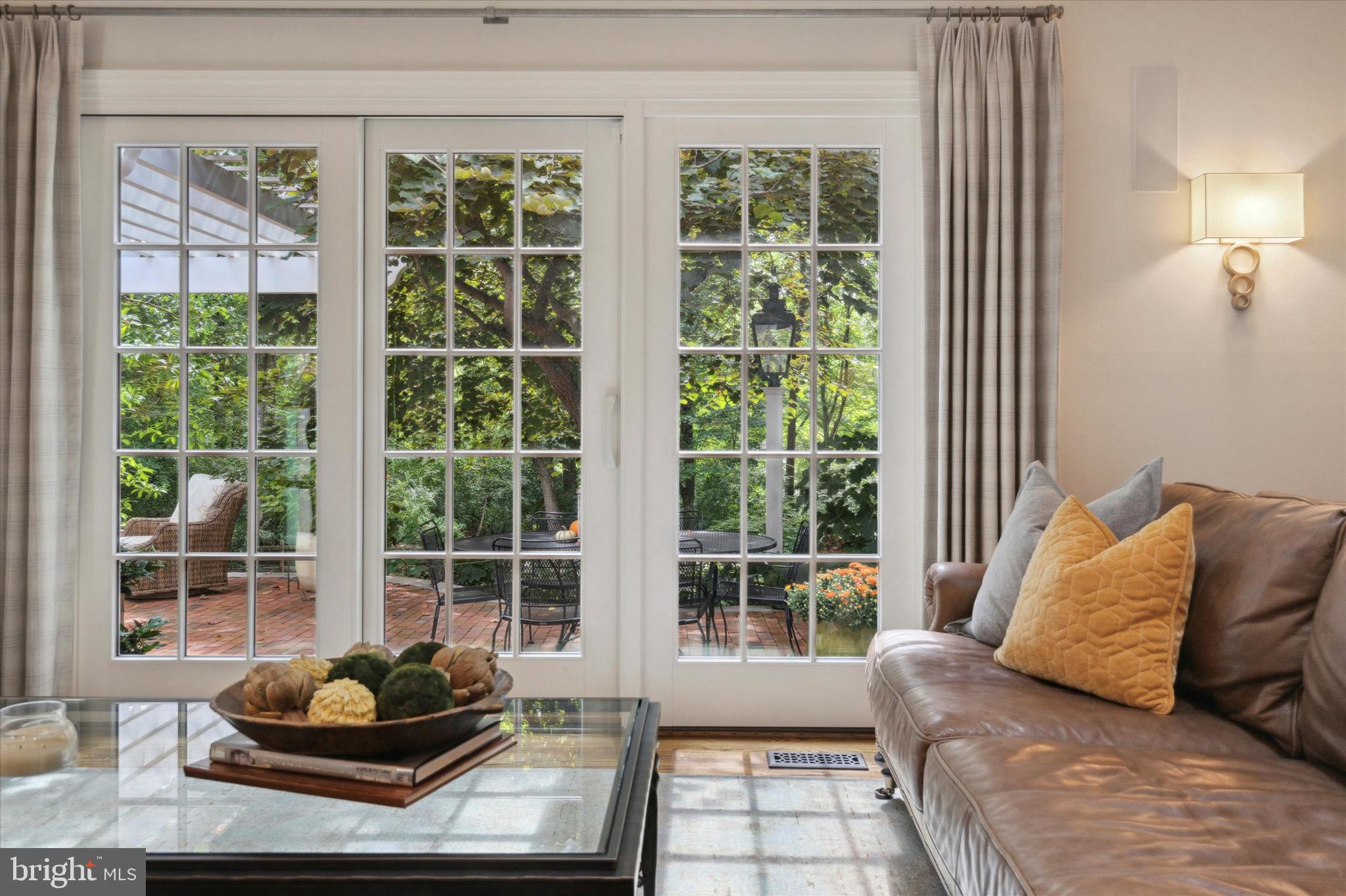 RADNOR HUNT - Residential