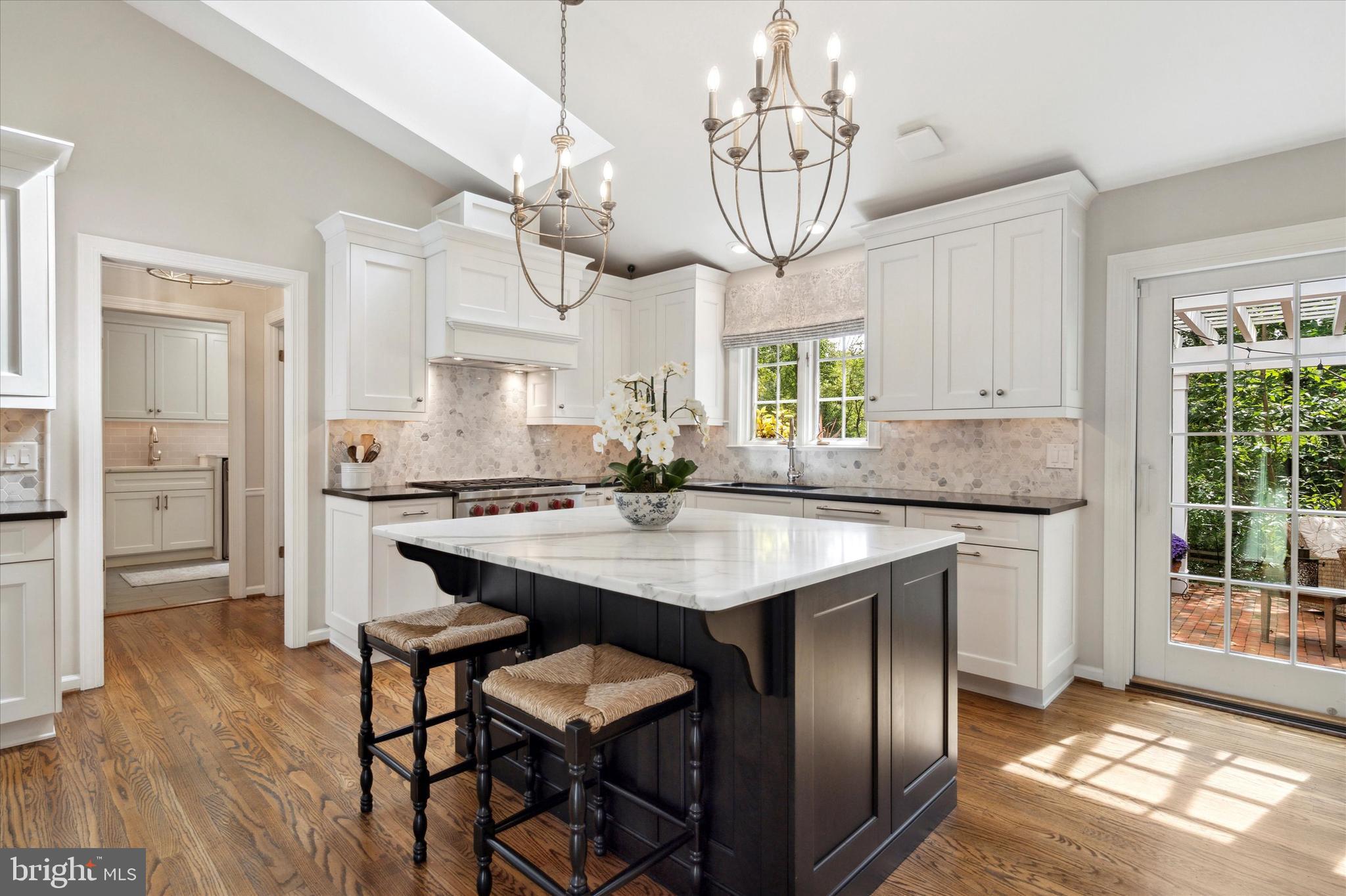 RADNOR HUNT - Residential