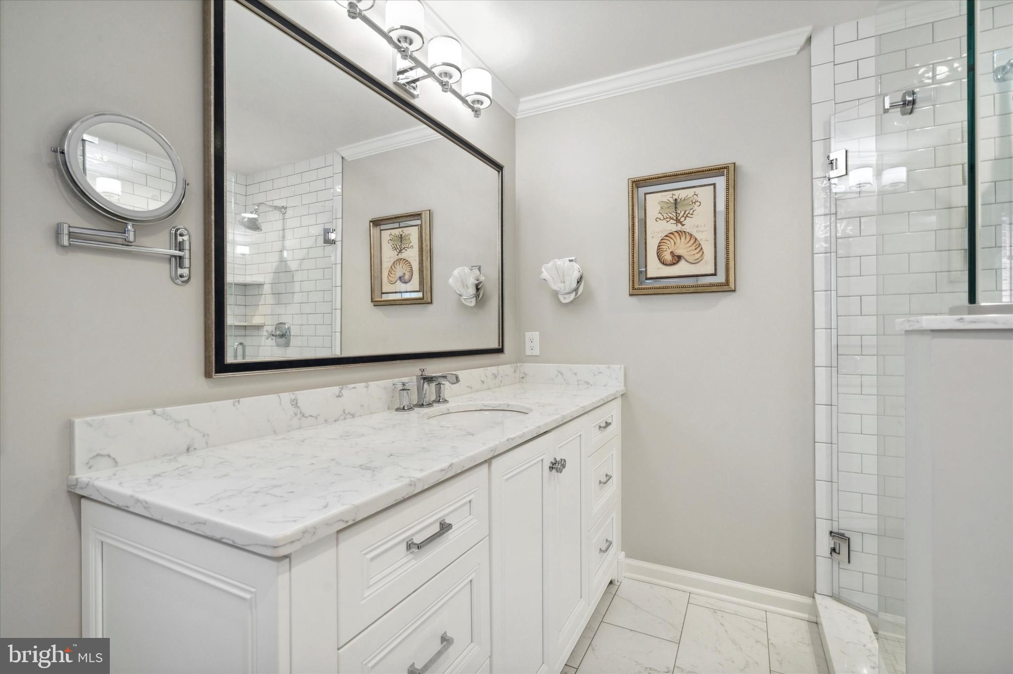 RADNOR HUNT - Residential