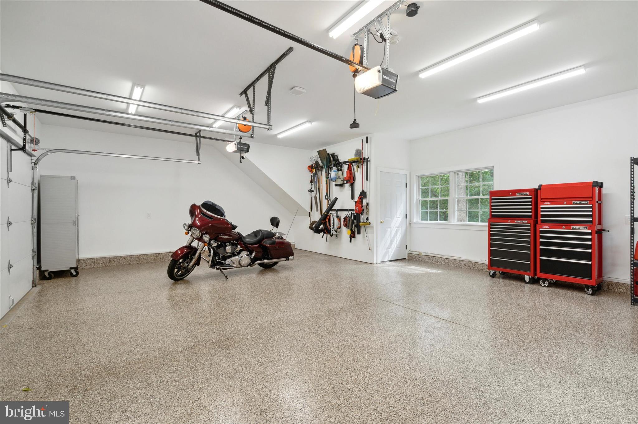 RADNOR HUNT - Residential