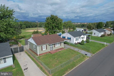 Photo of 626 State Circle, MARTINSBURG, WV 25401 (MLS # WVBE2054538)