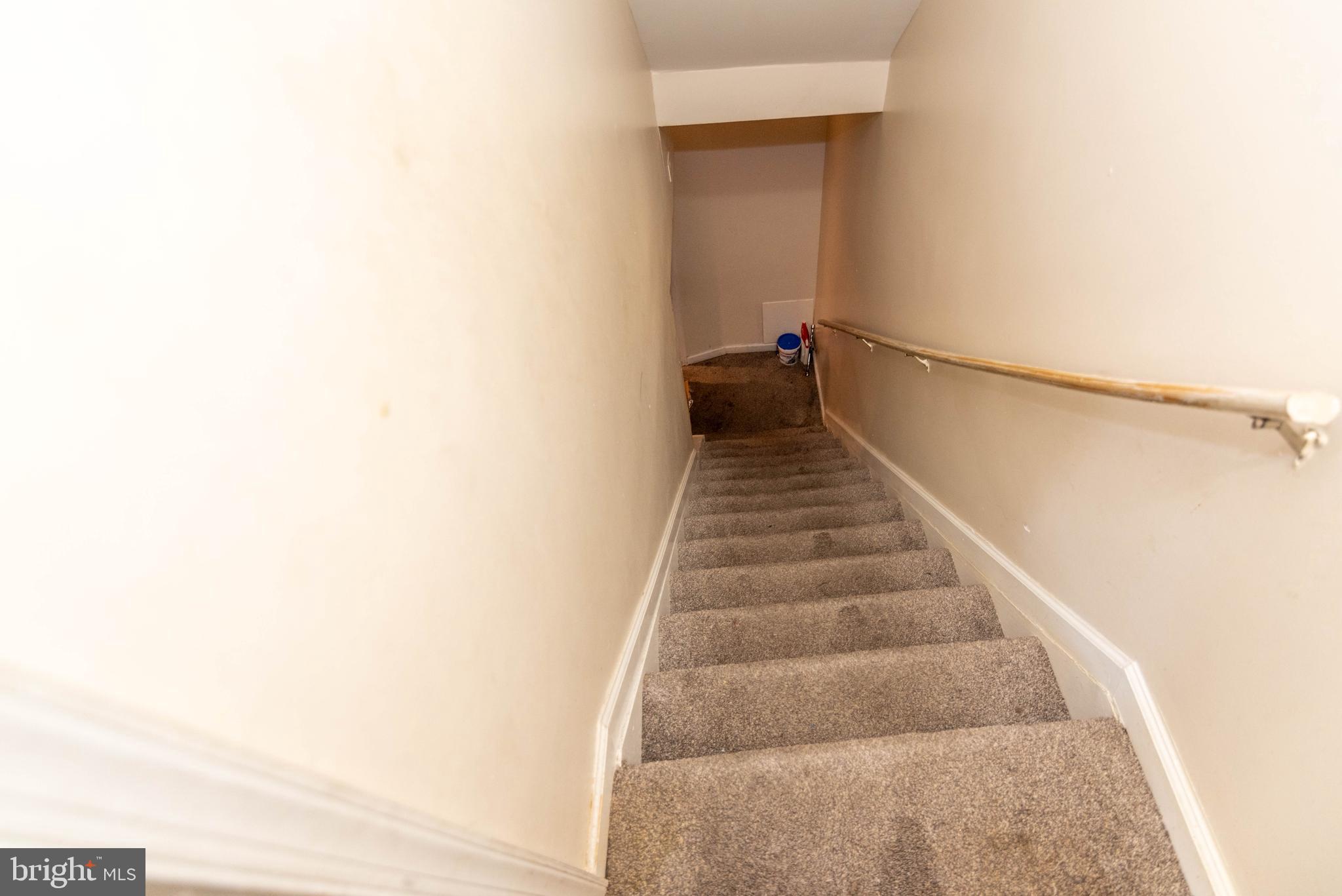 HOLLAND HILL - Residential