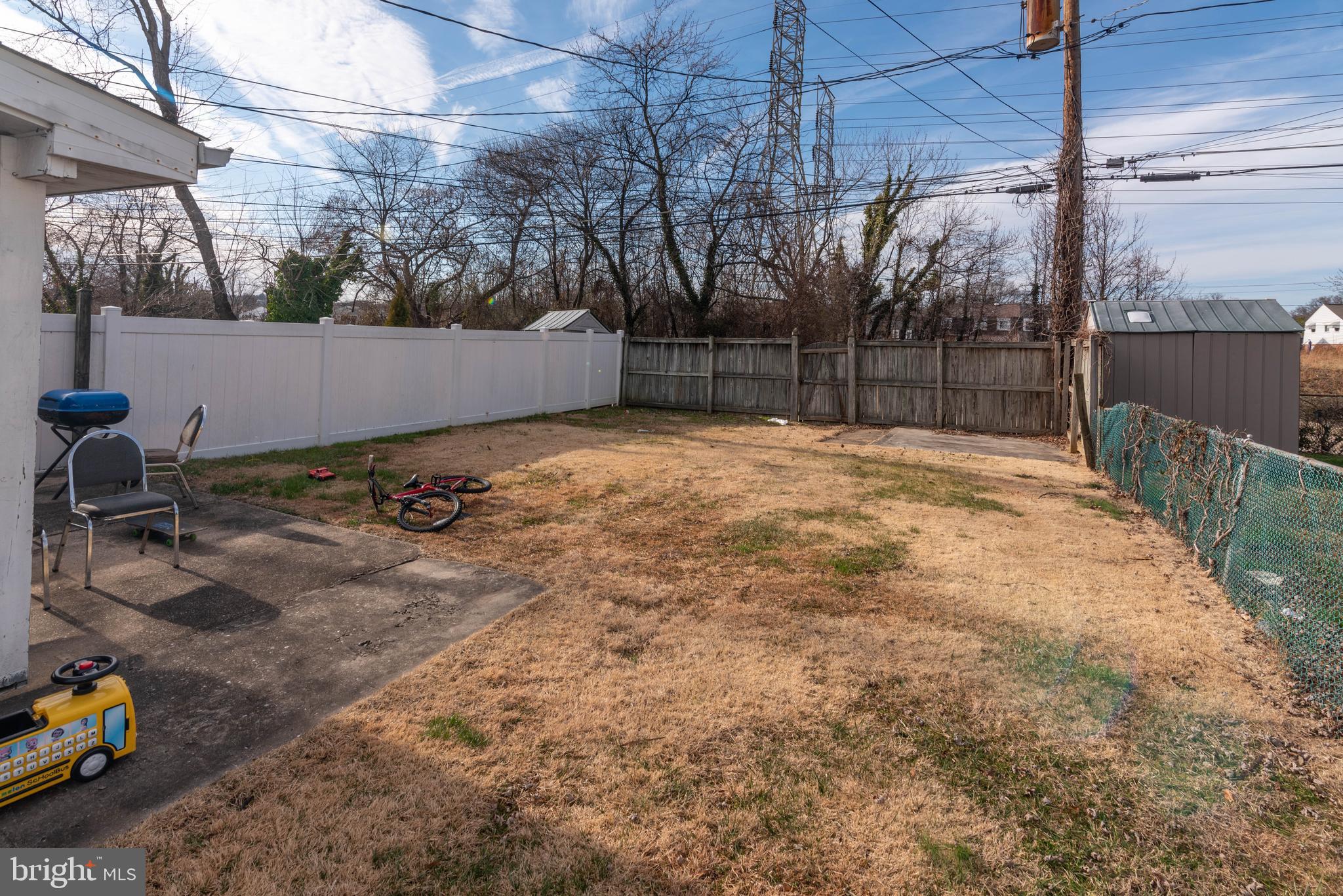 HOLLAND HILL - Residential