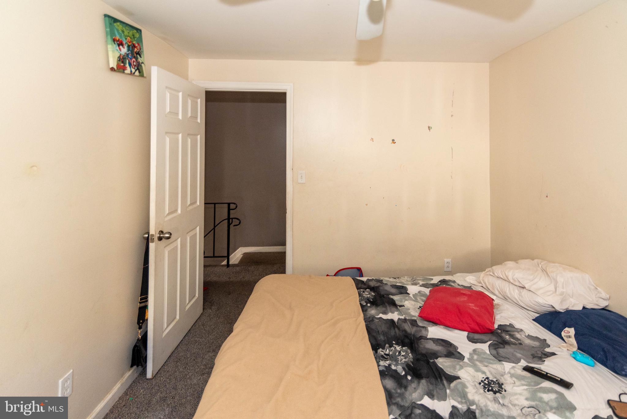 HOLLAND HILL - Residential