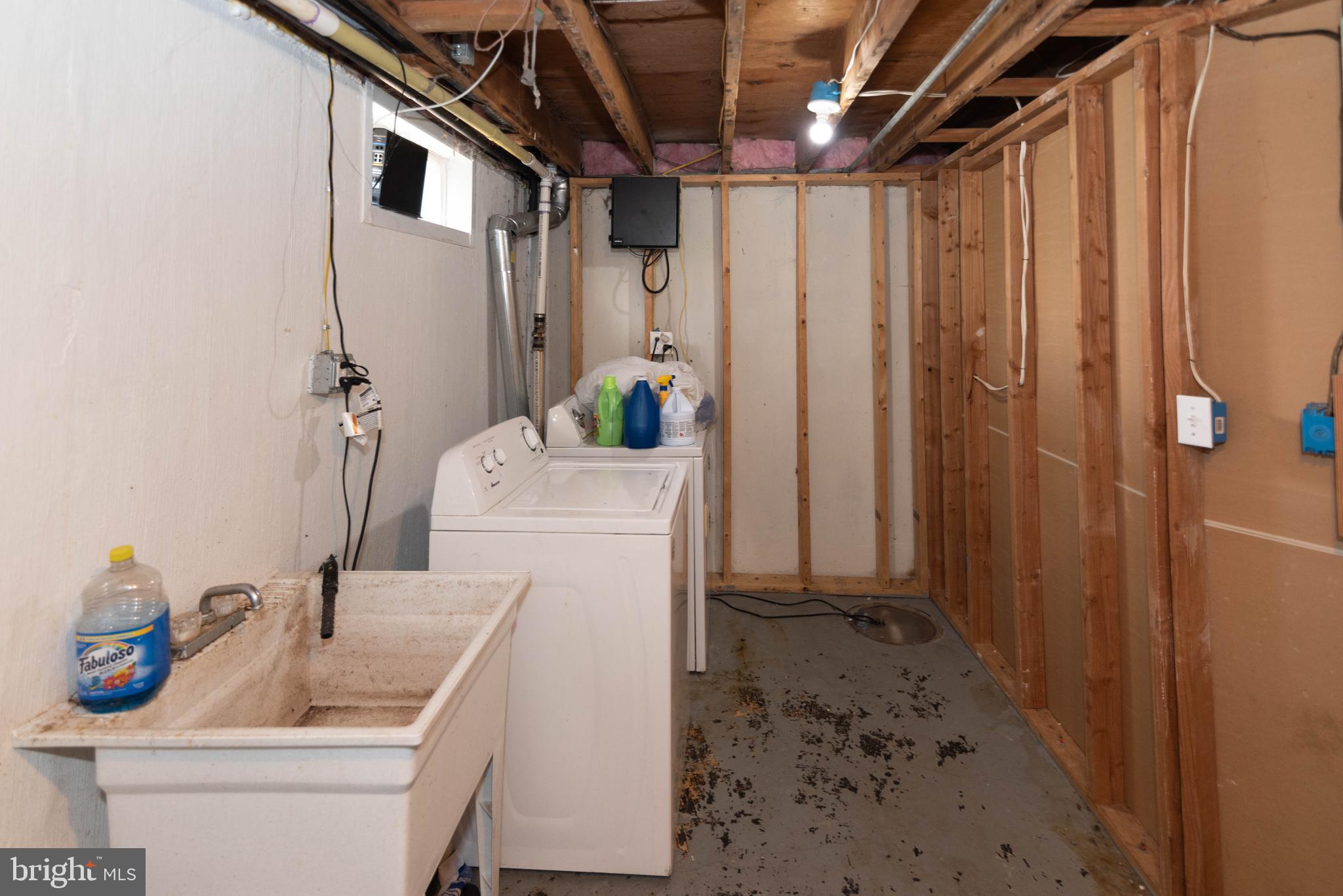 HOLLAND HILL - Residential