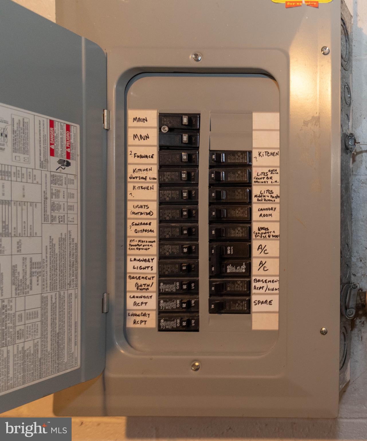 HOLLAND HILL - Residential