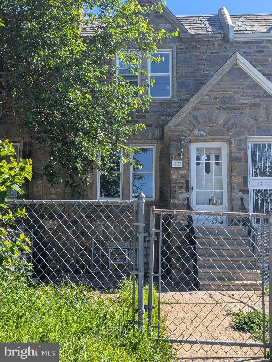 This house needs some updates and cleanings. Three Bedrooms, 2 FULL bathrooms, 2 HALF bathrooms, large basement with tons of storage space, large backyard.  this property will be sold in as-is condition, presents a great opportunity for investors, handymen and home buyers. Don't miss out – schedule a showing today!