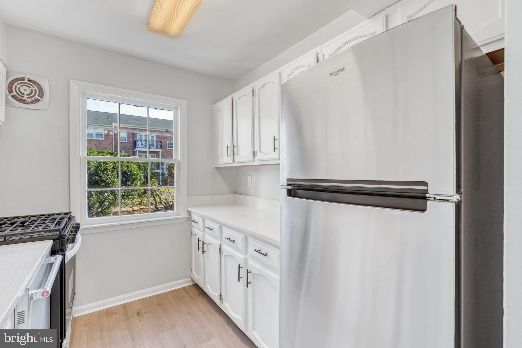 FOXCROFT COLONY CONDOS - Residential