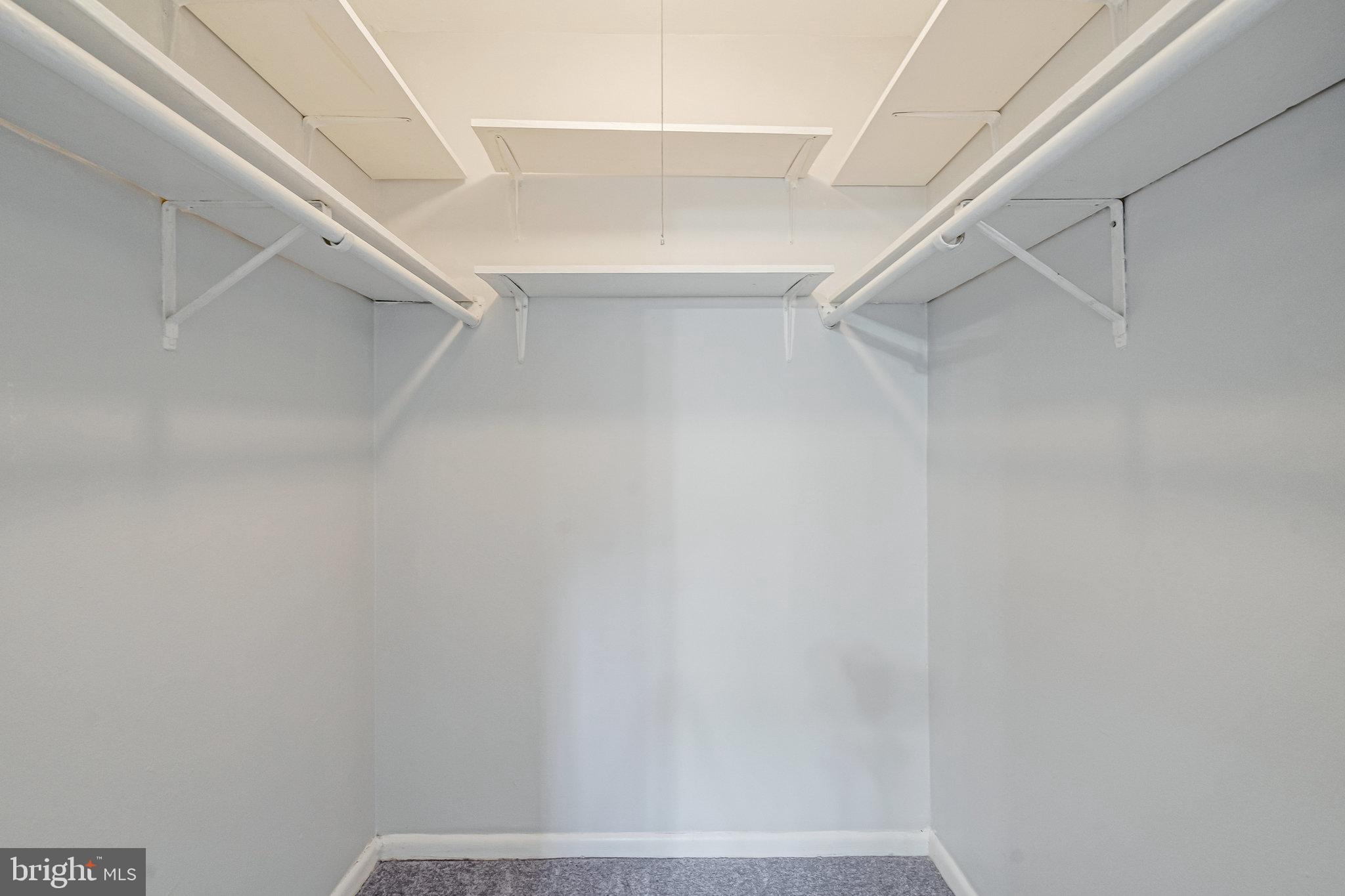 FOXCROFT COLONY CONDOS - Residential