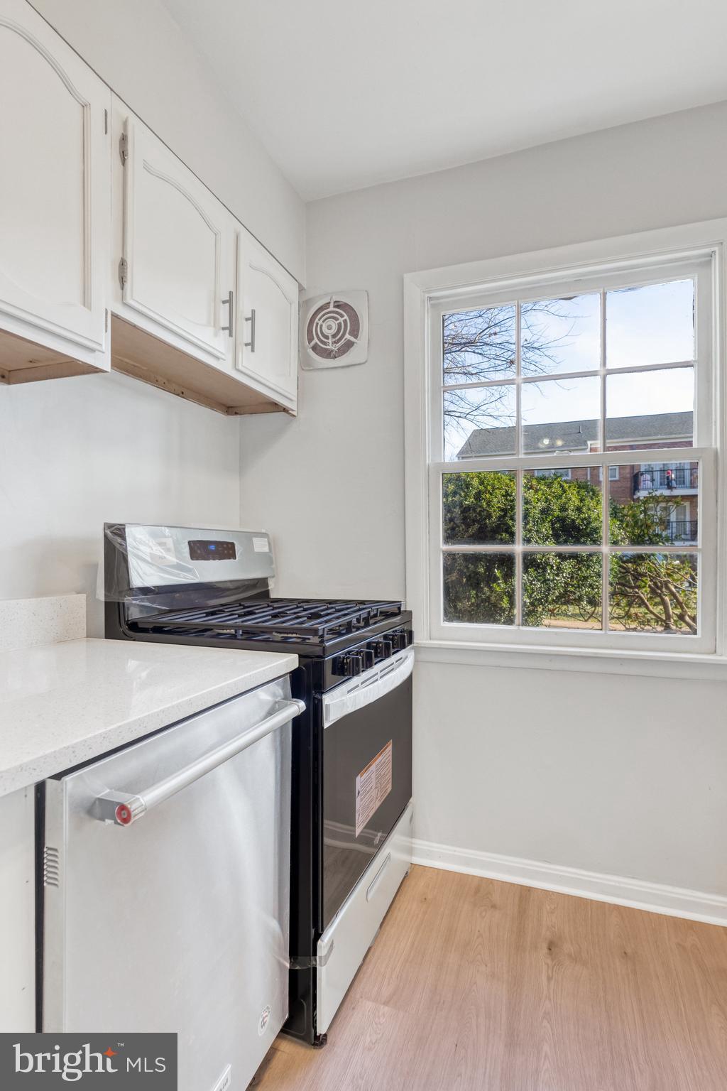 FOXCROFT COLONY CONDOS - Residential