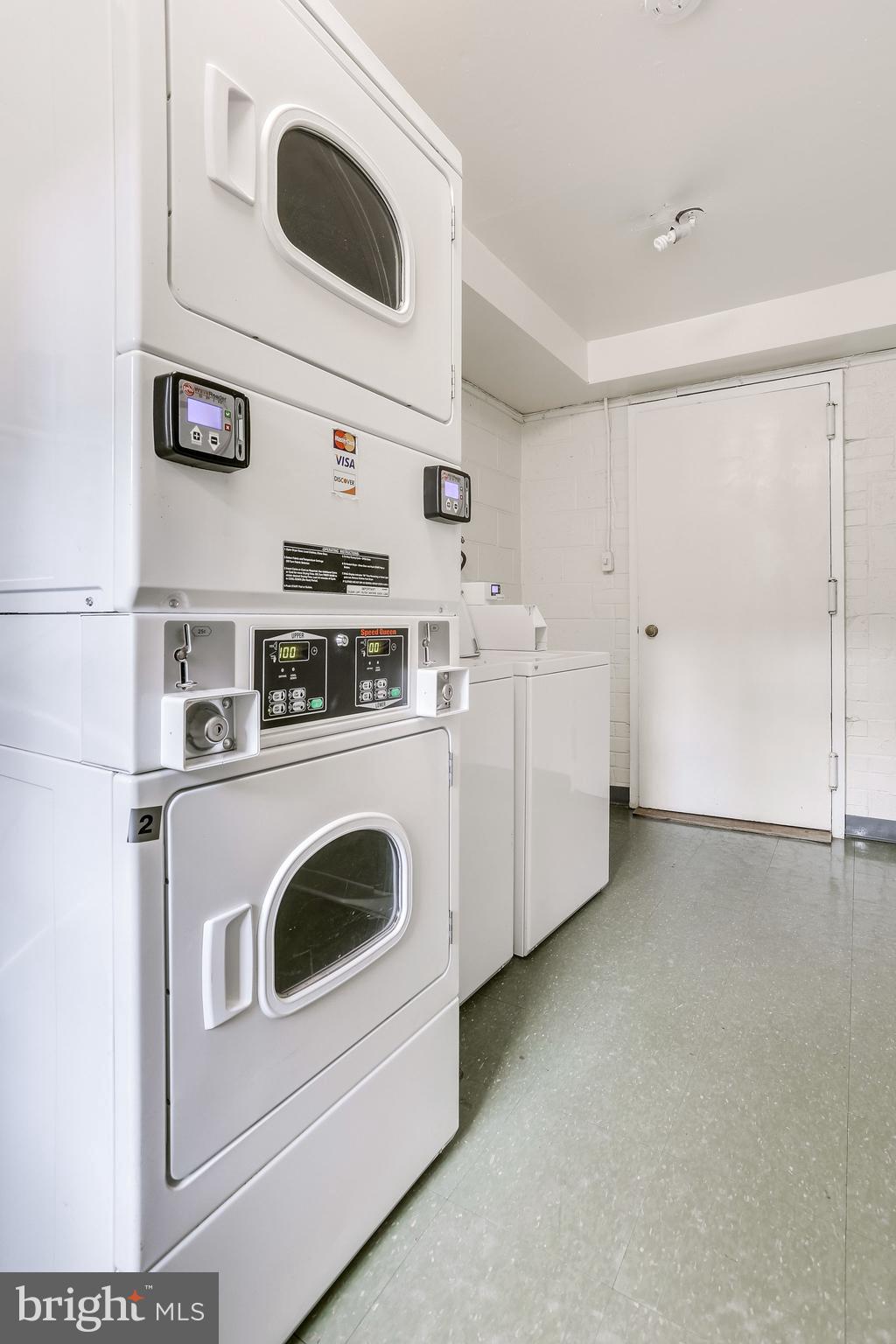 FOXCROFT COLONY CONDOS - Residential