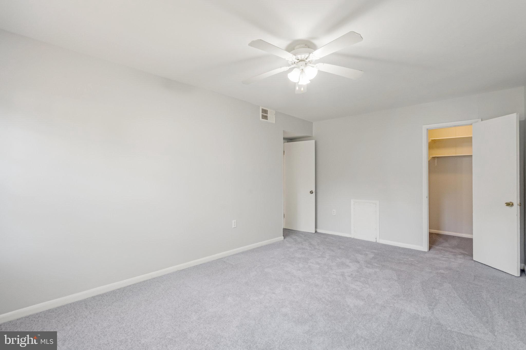 FOXCROFT COLONY CONDOS - Residential