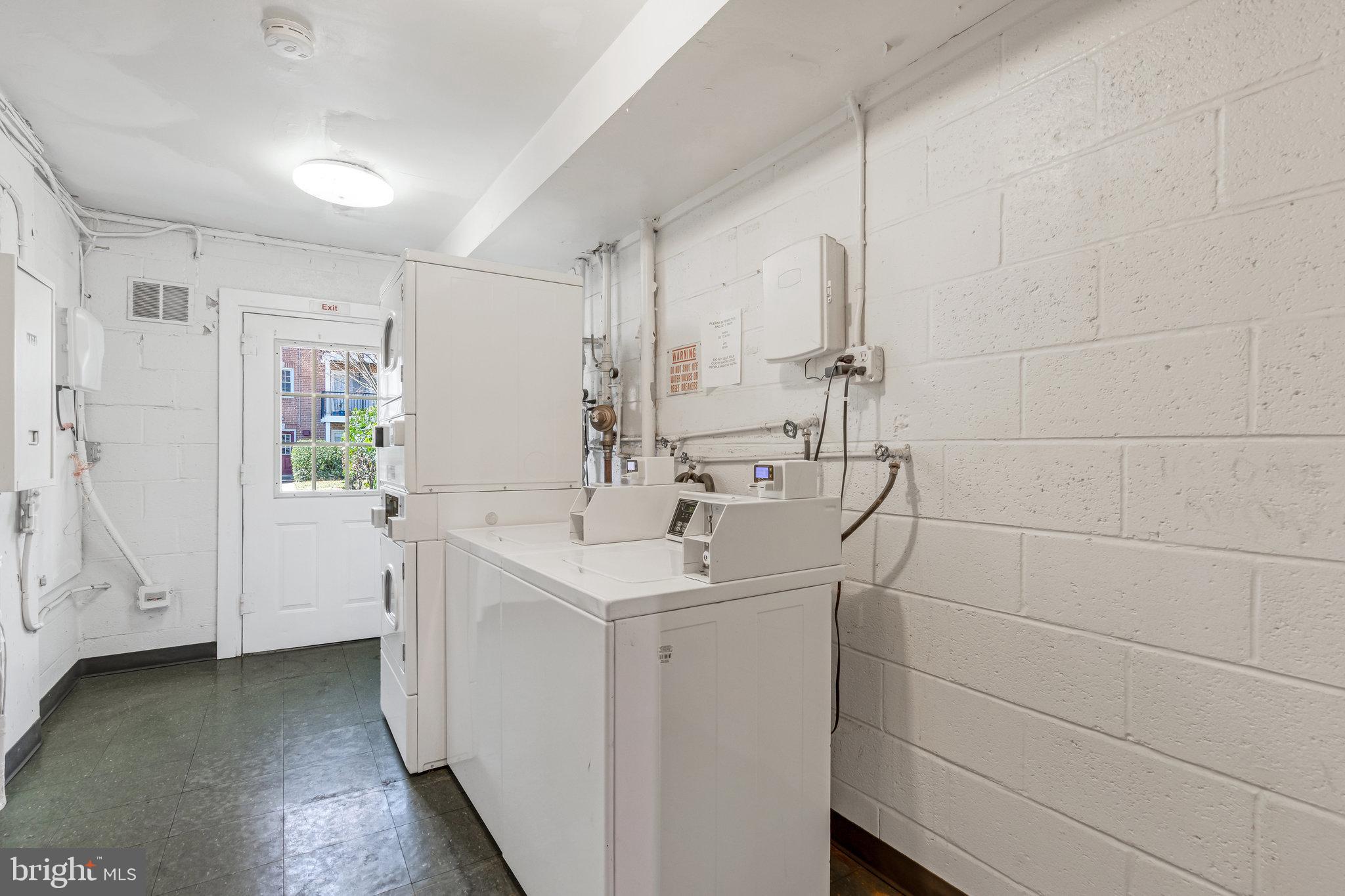 FOXCROFT COLONY CONDOS - Residential