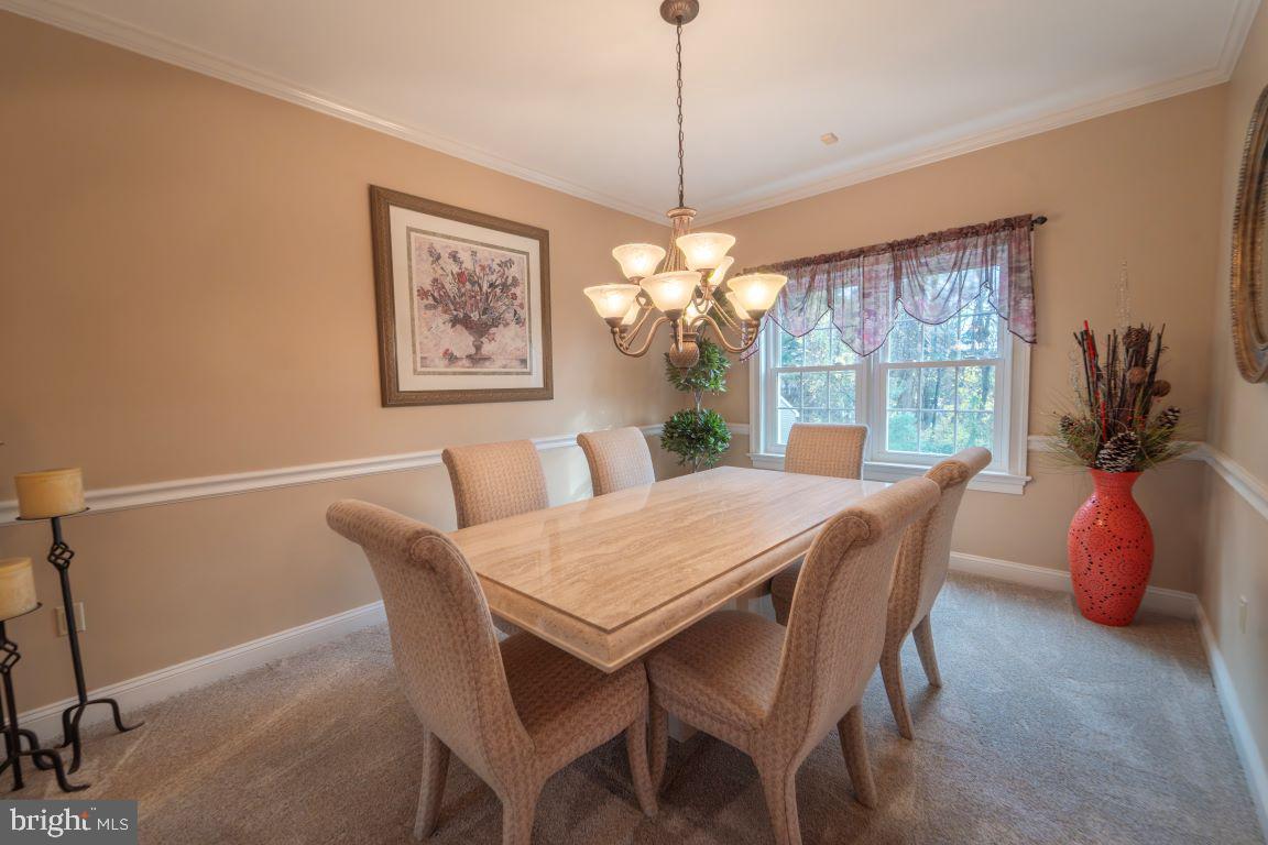 TWELVE OAKS - Residential