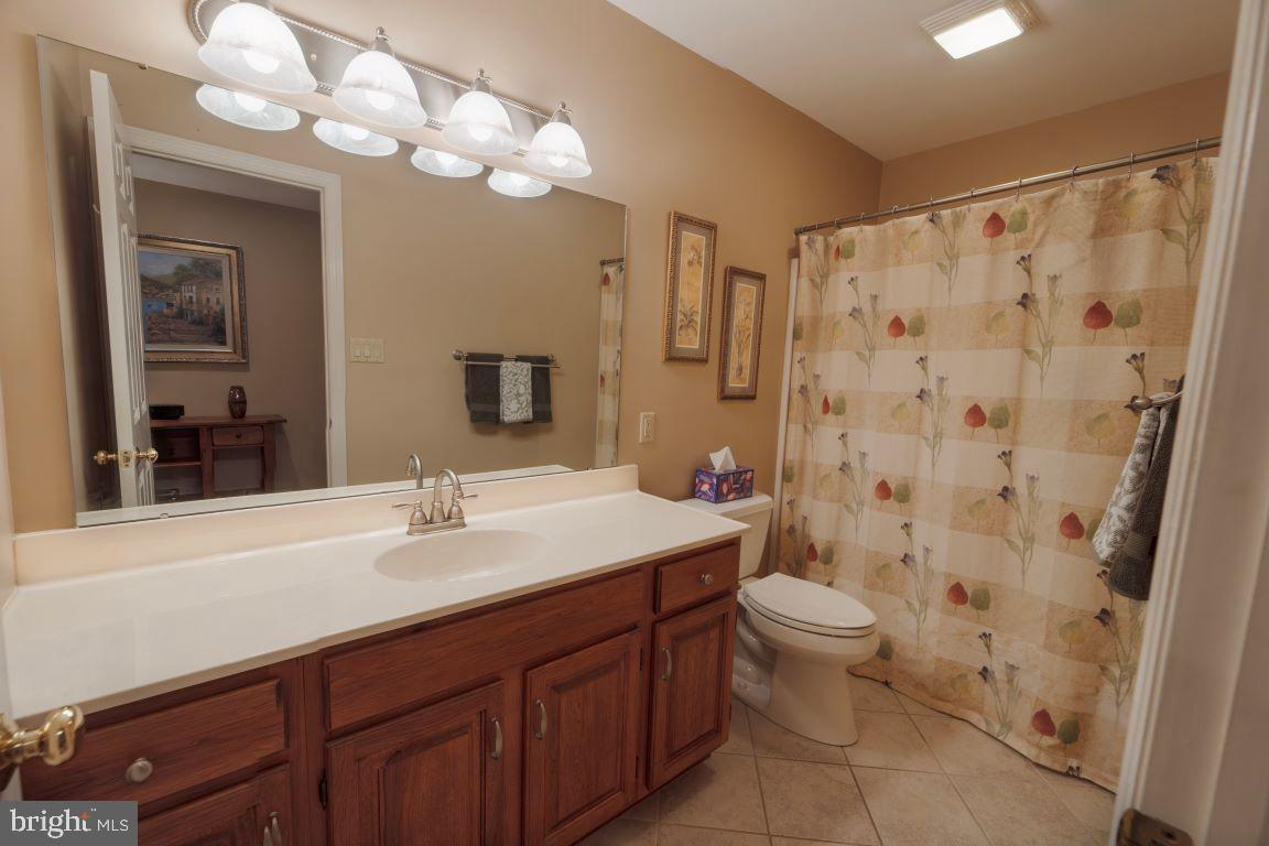 TWELVE OAKS - Residential