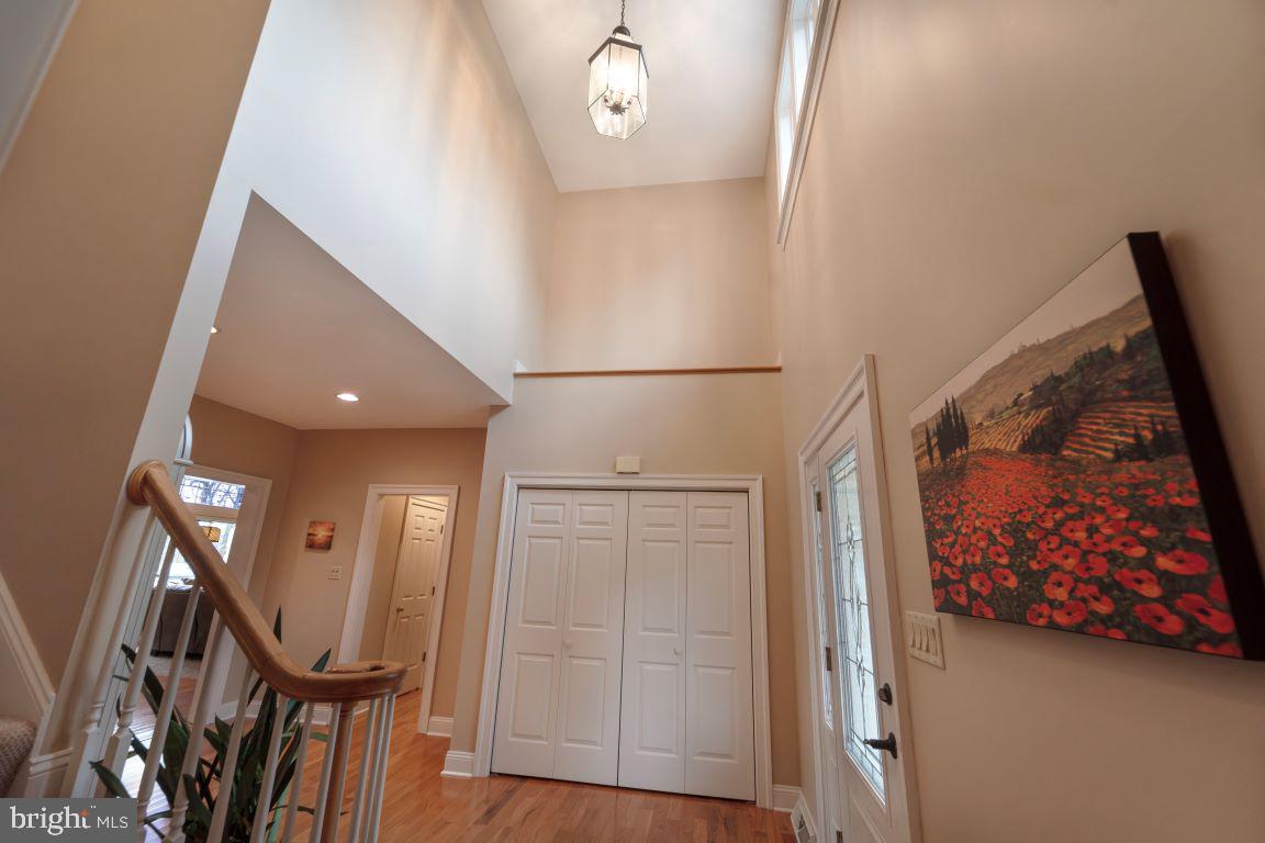 TWELVE OAKS - Residential