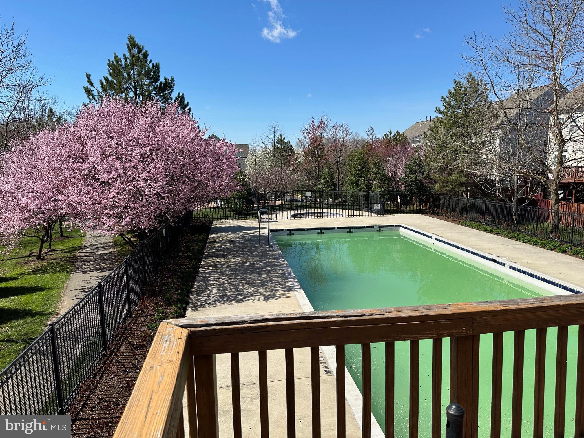 COURTS AT WESCOTT RIDGE - Residential