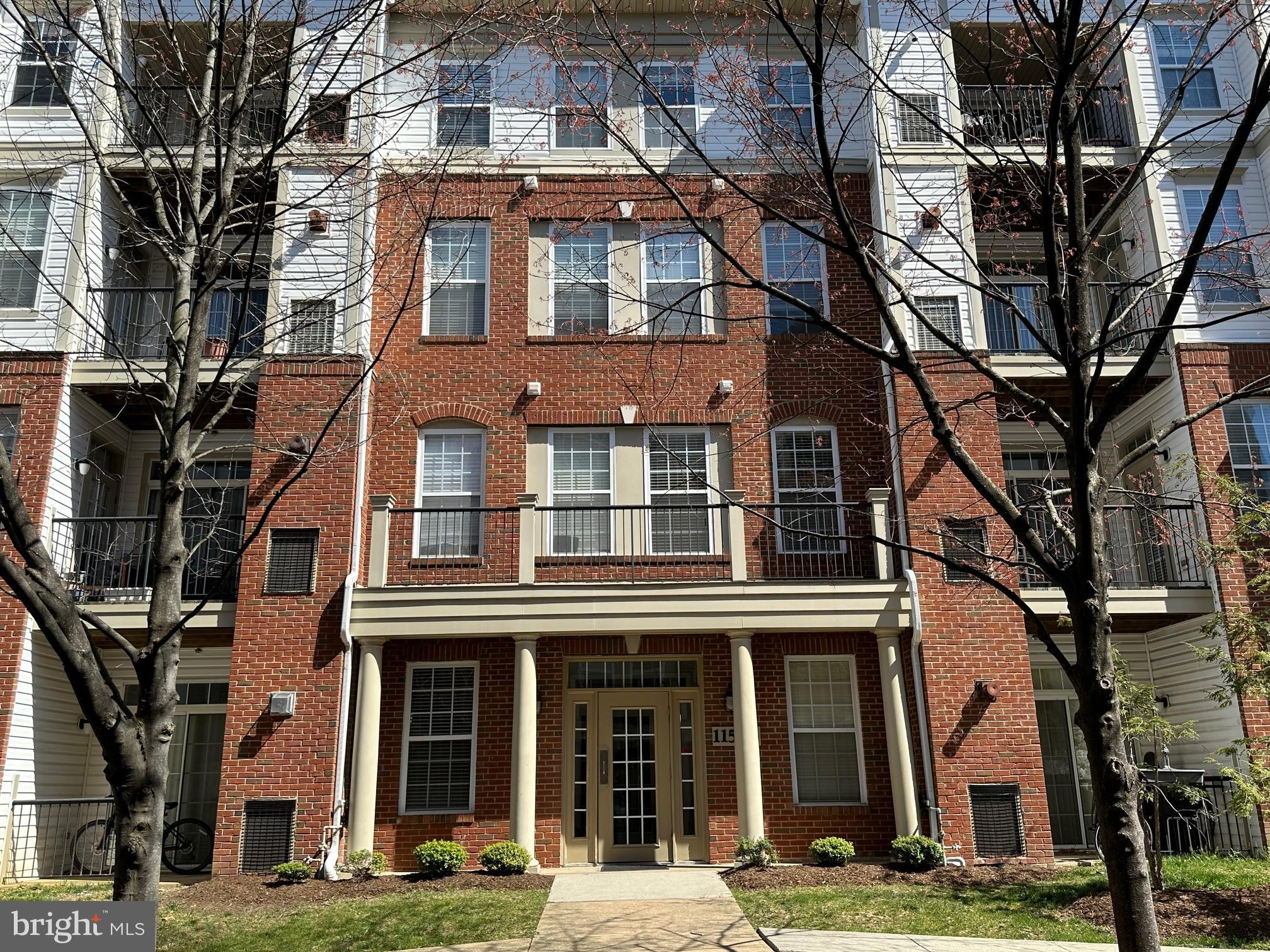 COURTS AT WESCOTT RIDGE - Residential