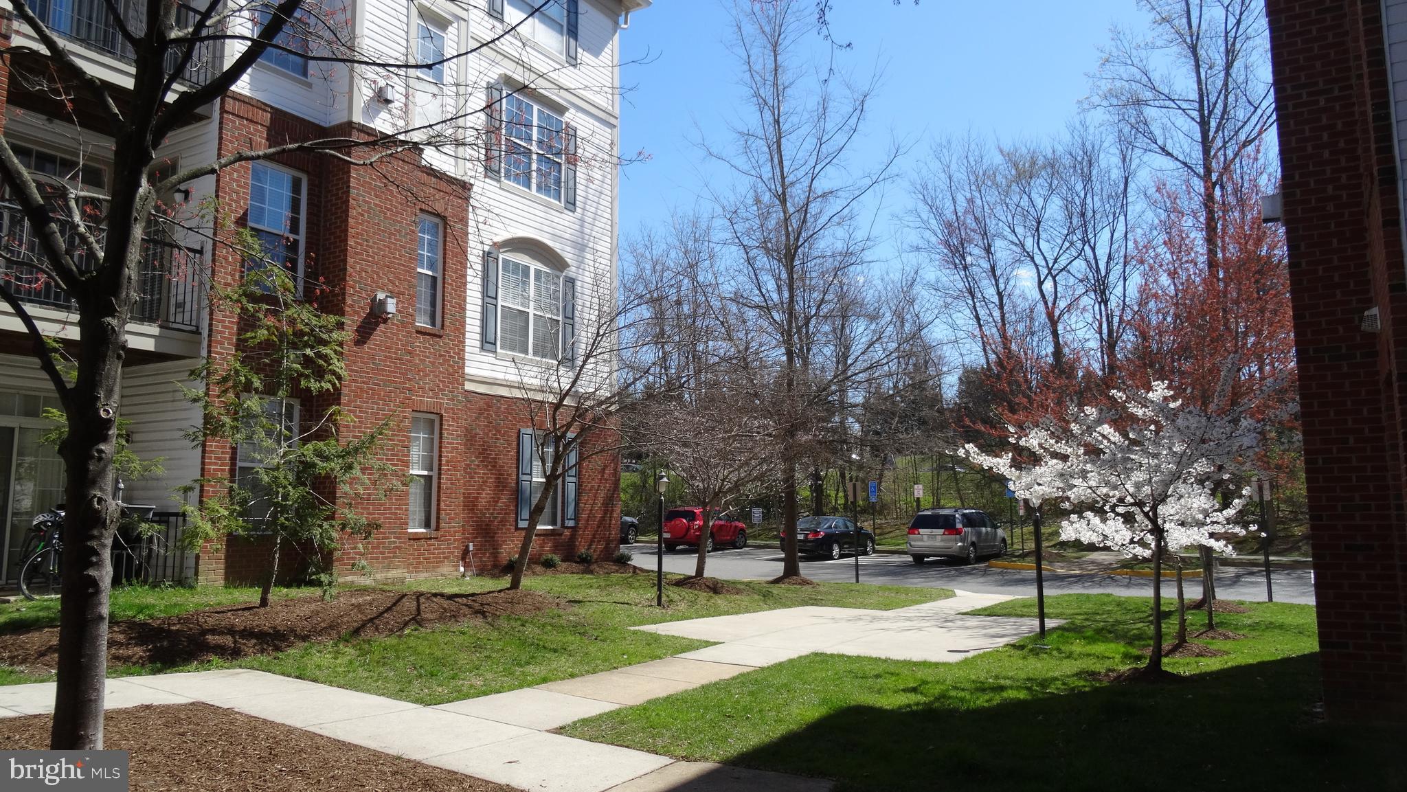COURTS AT WESCOTT RIDGE - Residential