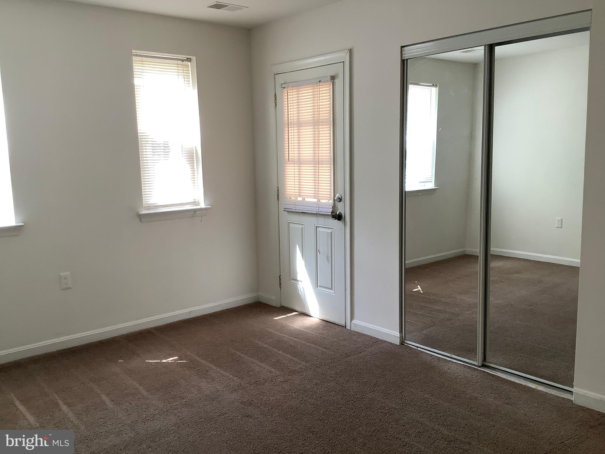 FLOWER HILL - Residential