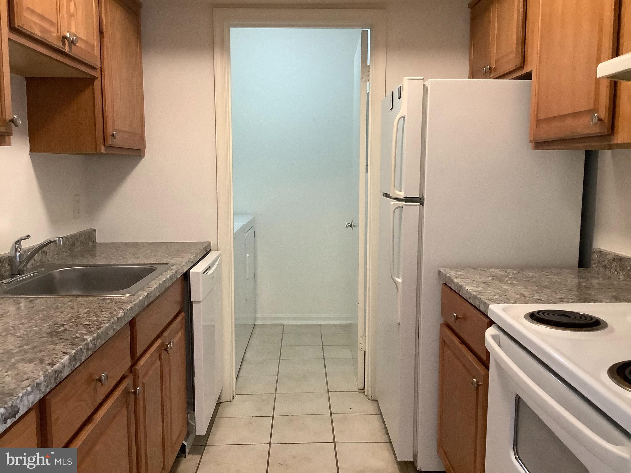 FLOWER HILL - Residential