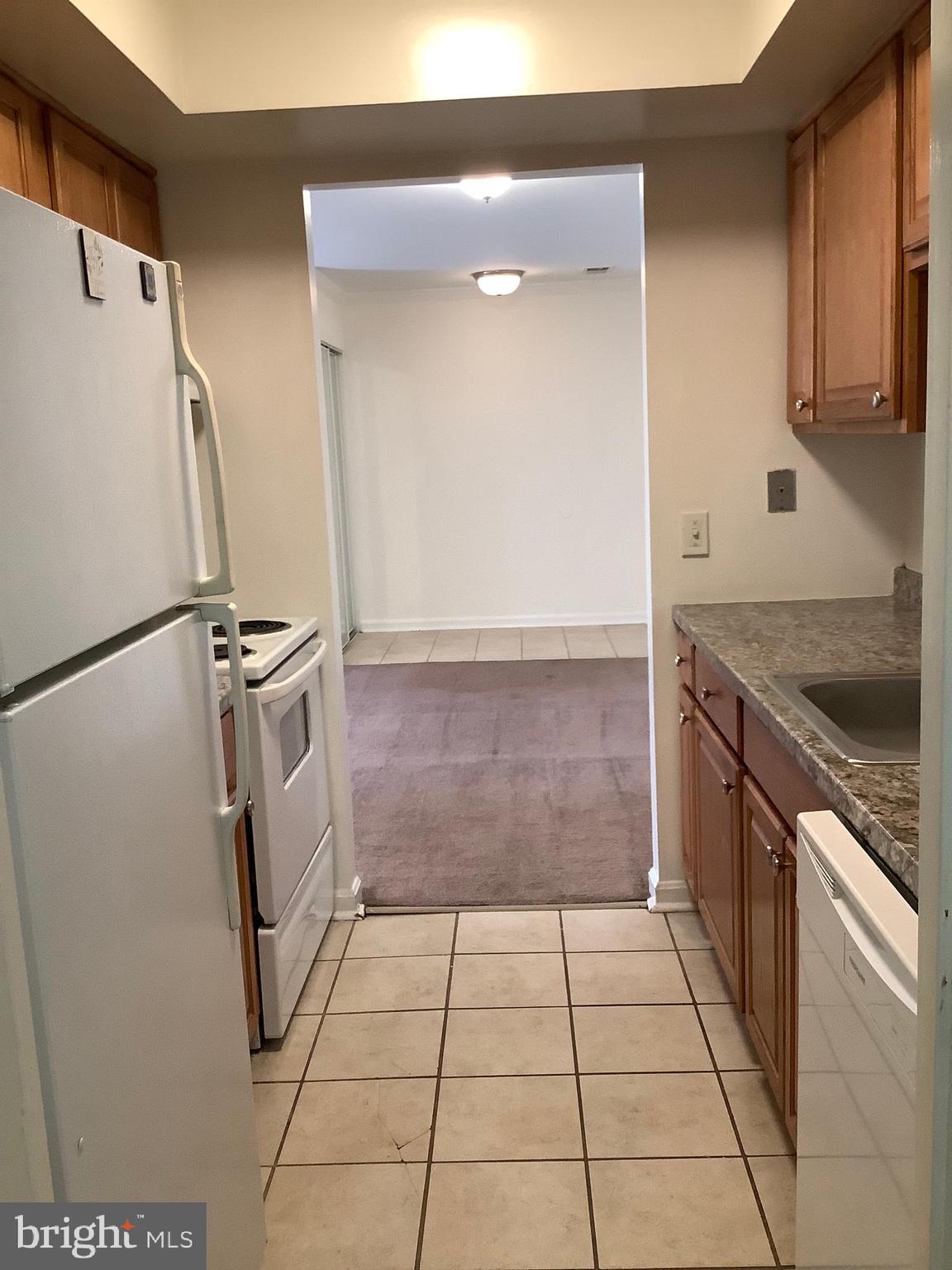 FLOWER HILL - Residential