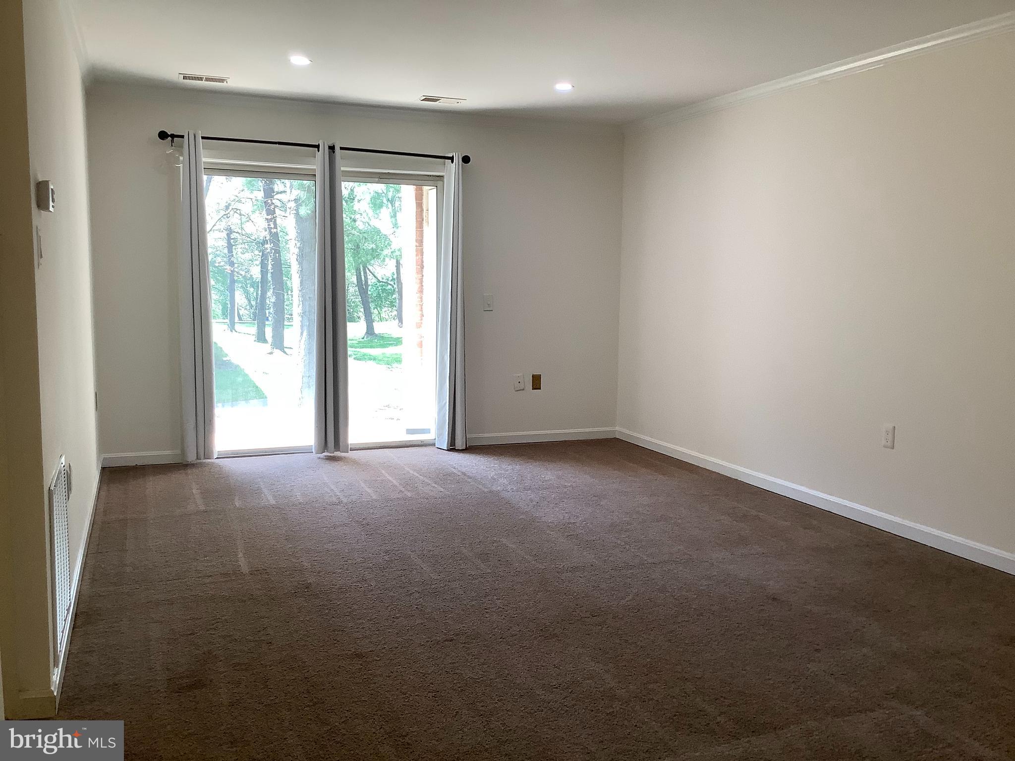 FLOWER HILL - Residential