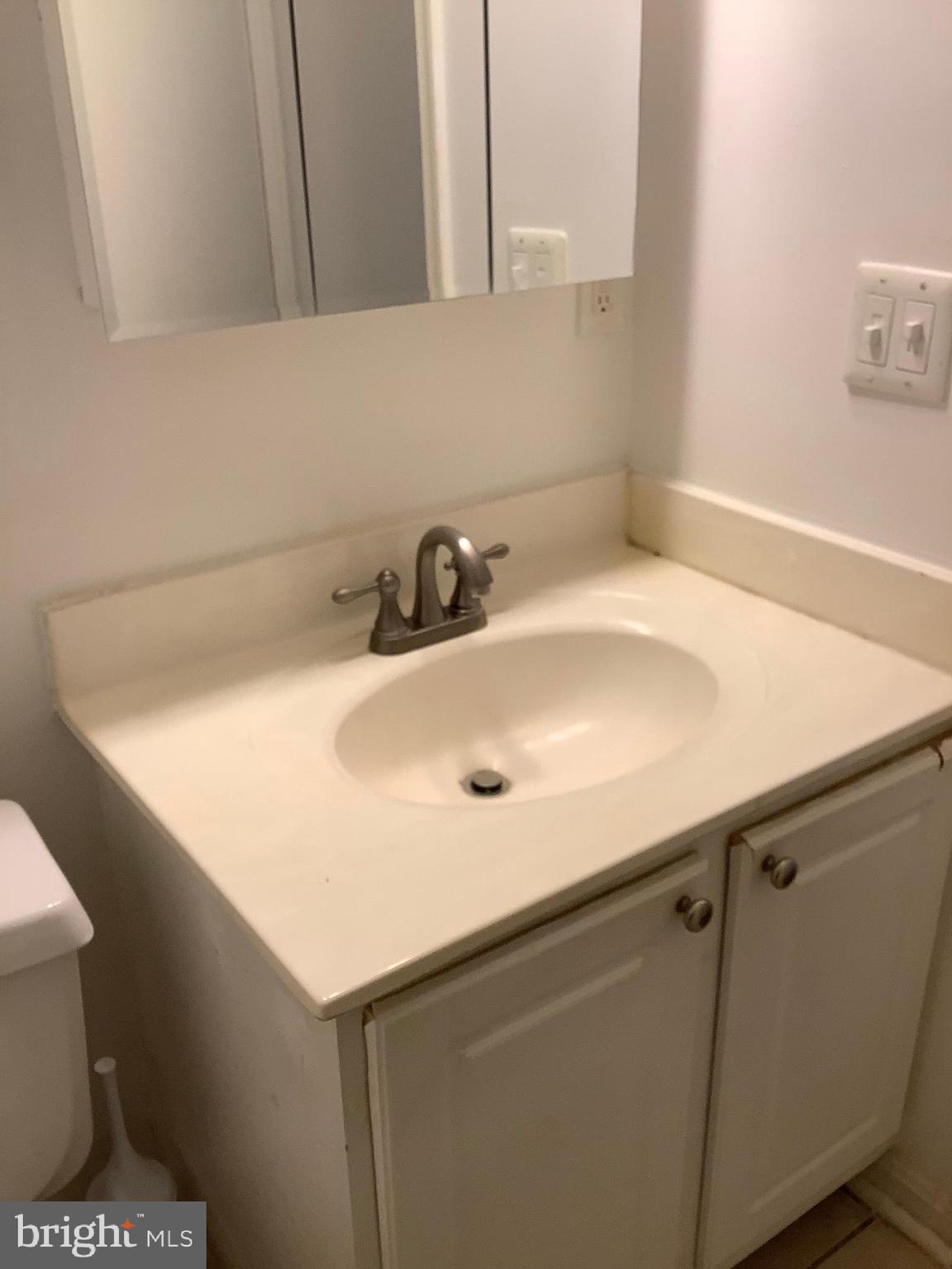 FLOWER HILL - Residential