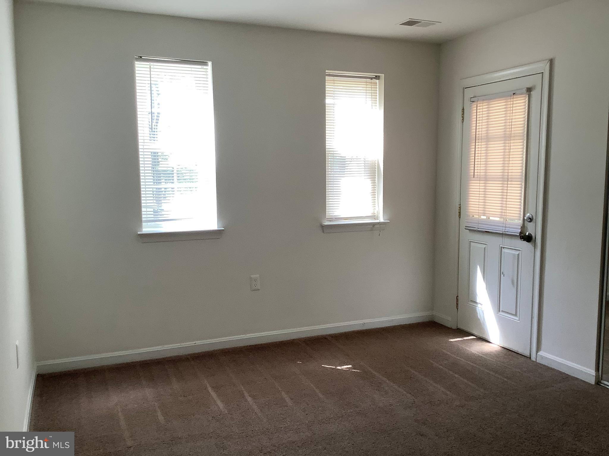 FLOWER HILL - Residential