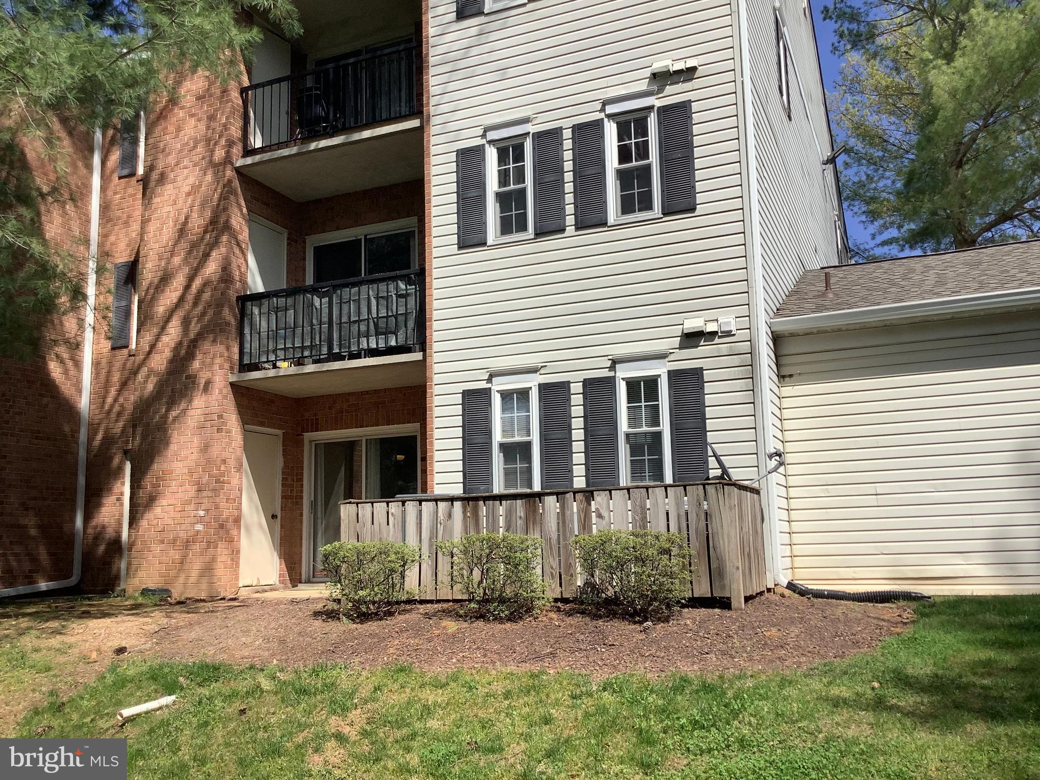 FLOWER HILL - Residential